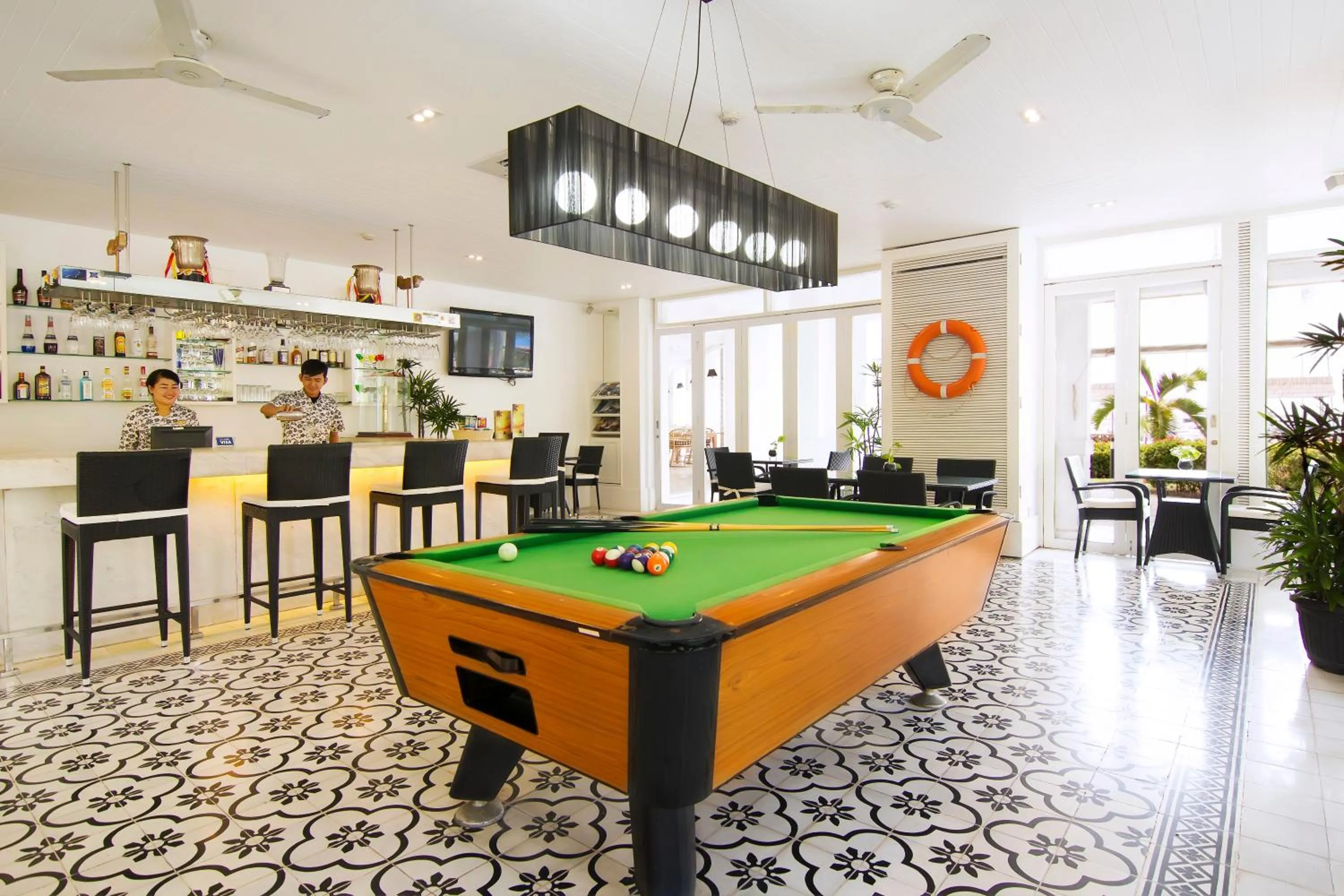 Alcoholic drinks in Nongsa Point Marina