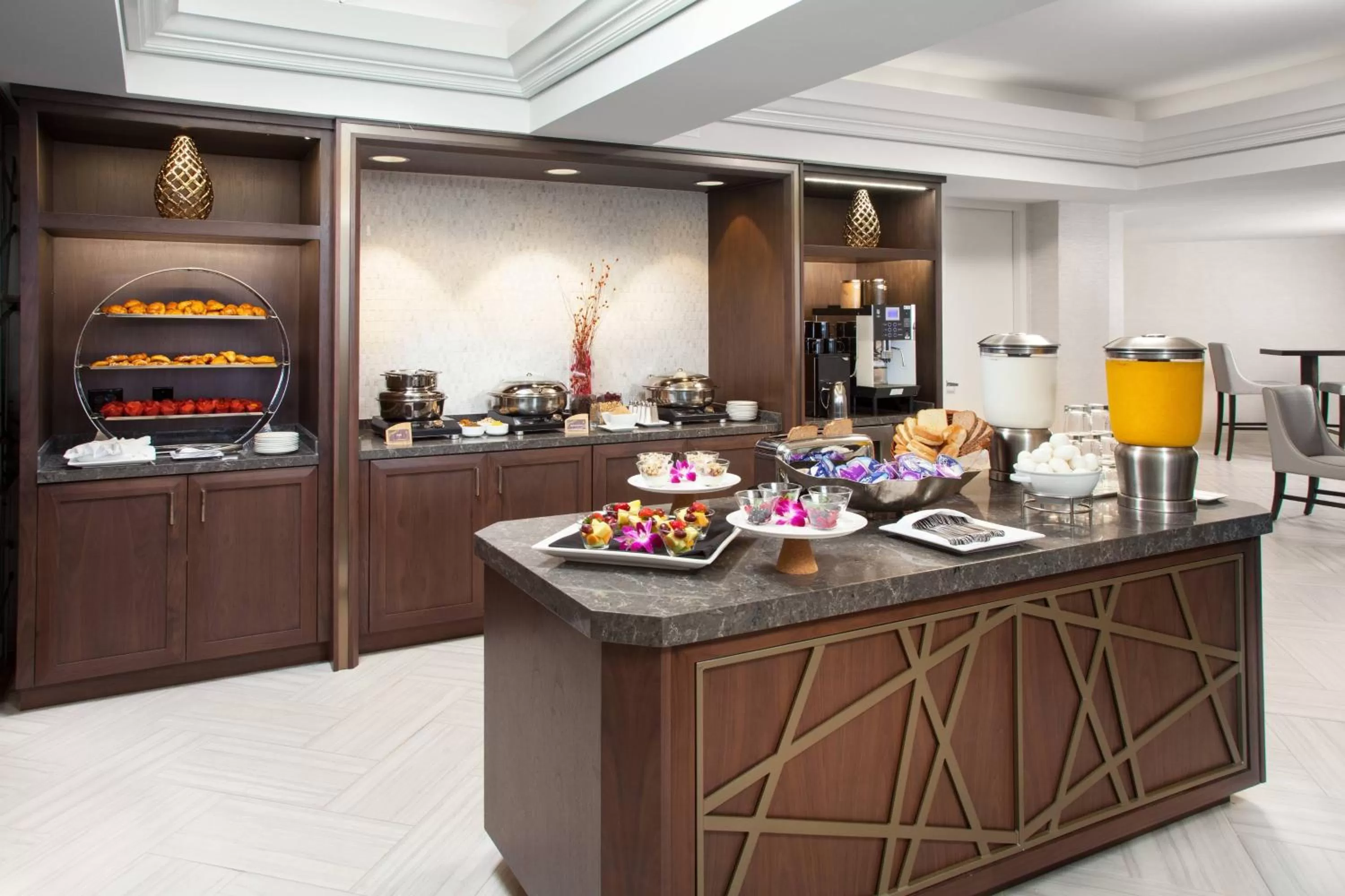 Breakfast in Sheraton Gateway Los Angeles Hotel