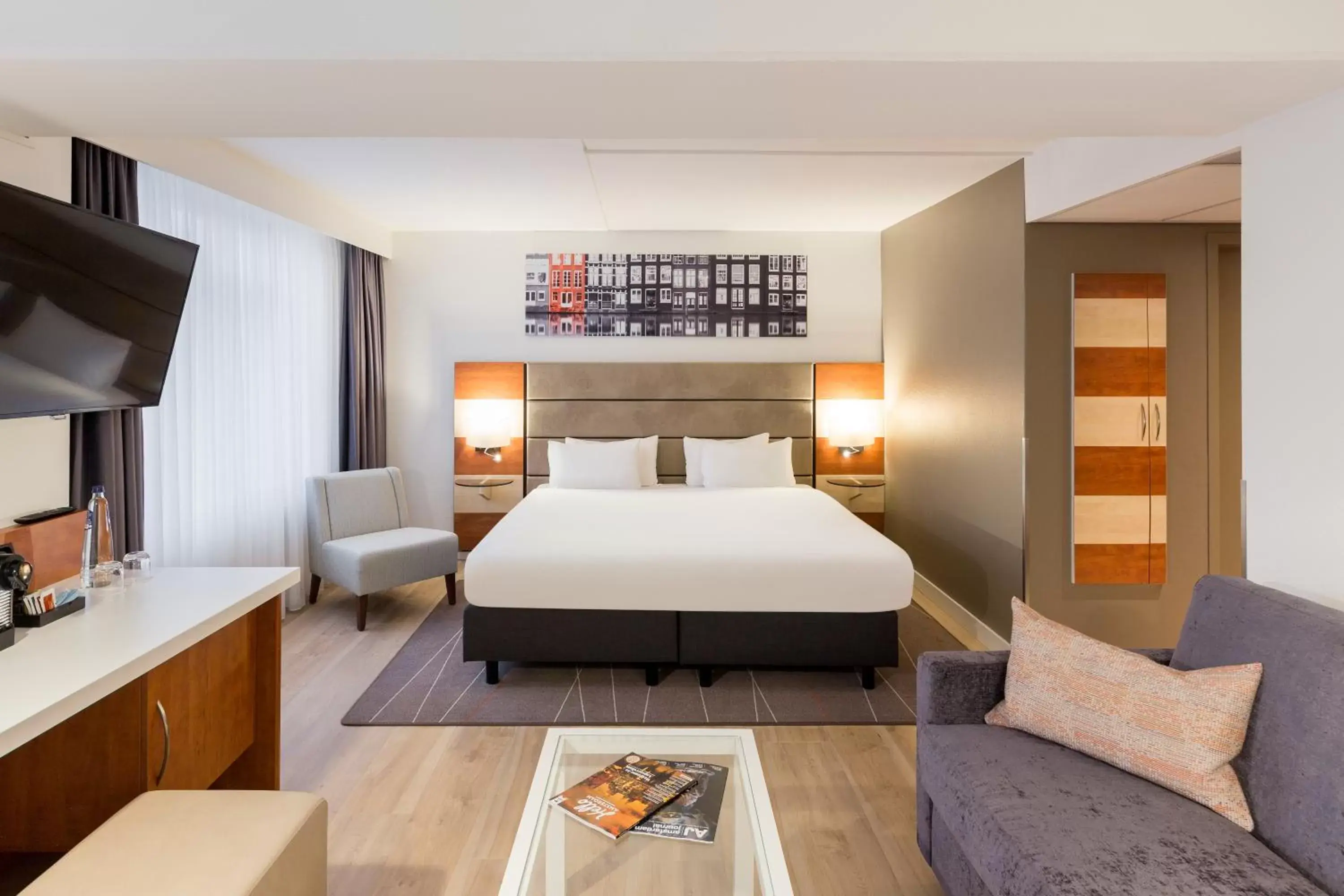 Junior Suite in Mercure Hotel Amsterdam West Junior Suite in Mercure Hotel Amsterdam West