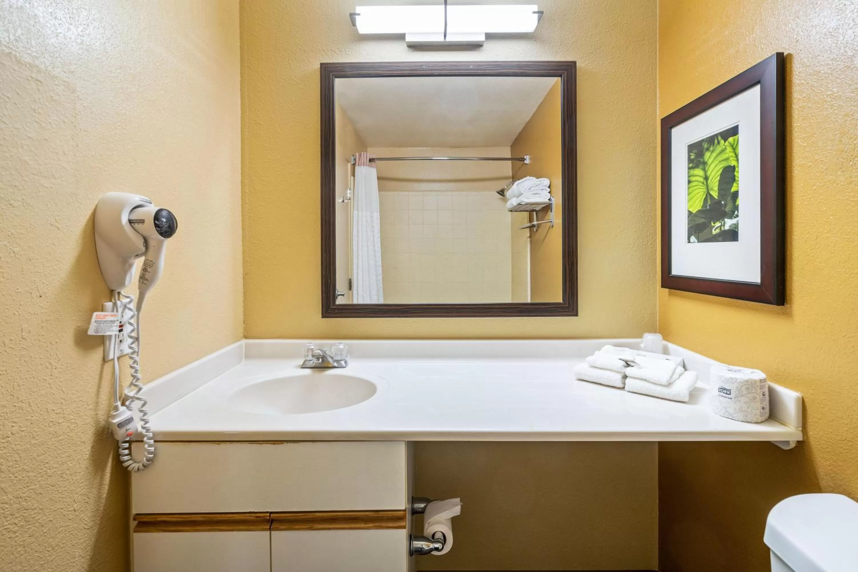 Bathroom in Extended Stay America Suites - Washington, DC - Reston