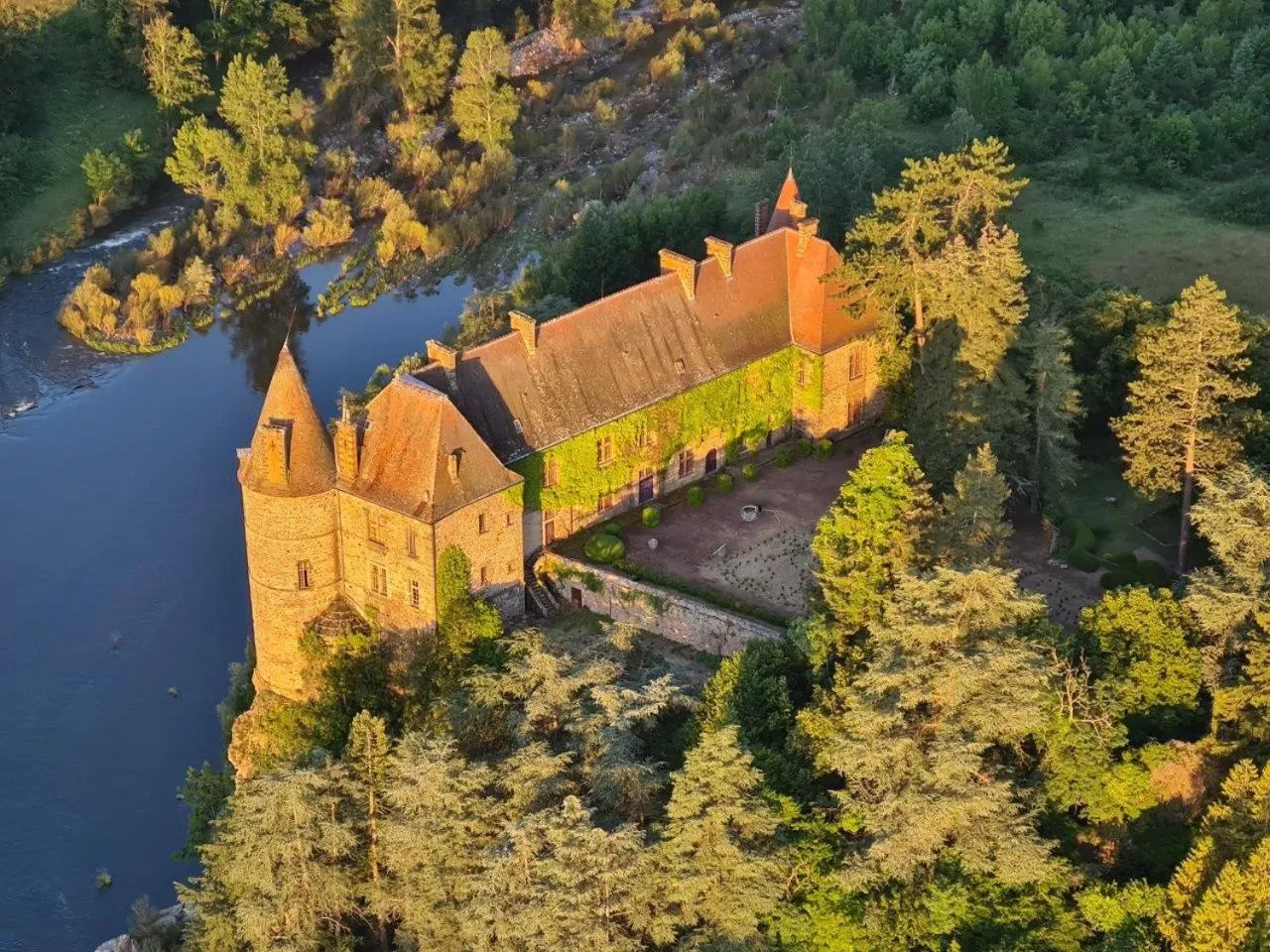 Nearby landmark in ibis budget Le Puy En Velay