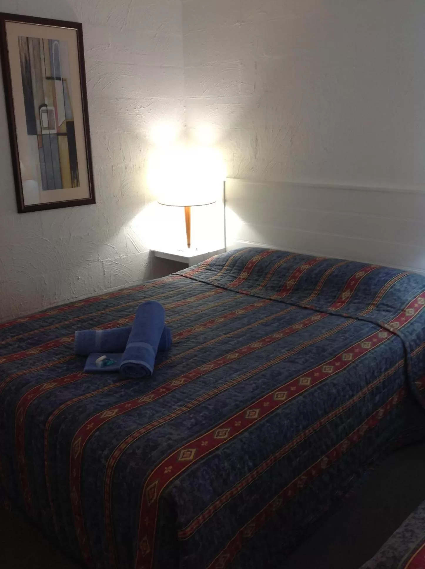 Bed in Motel Farnboro