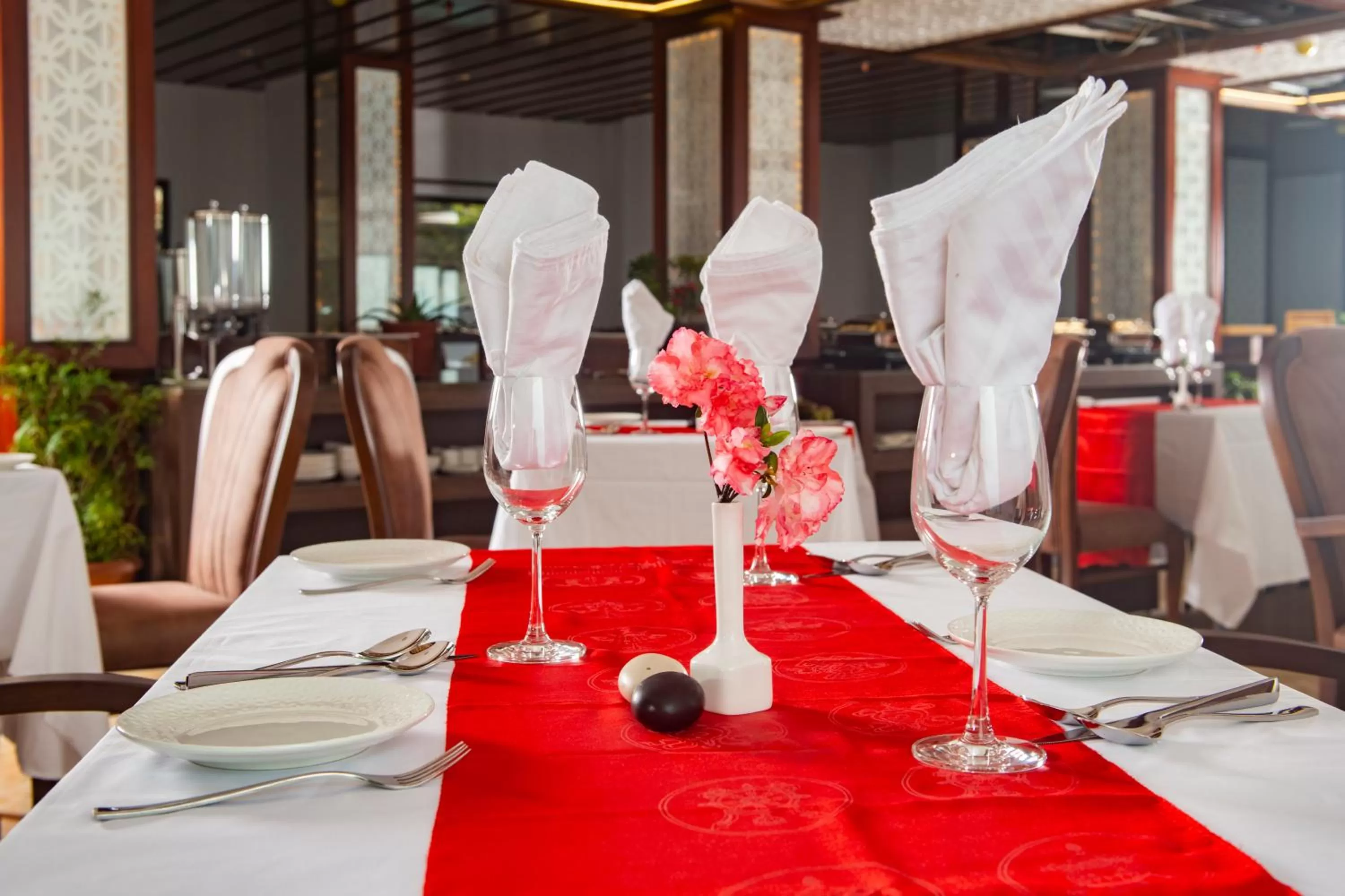 Ramada by Wyndham Gangtok Hotel & Casino Golden