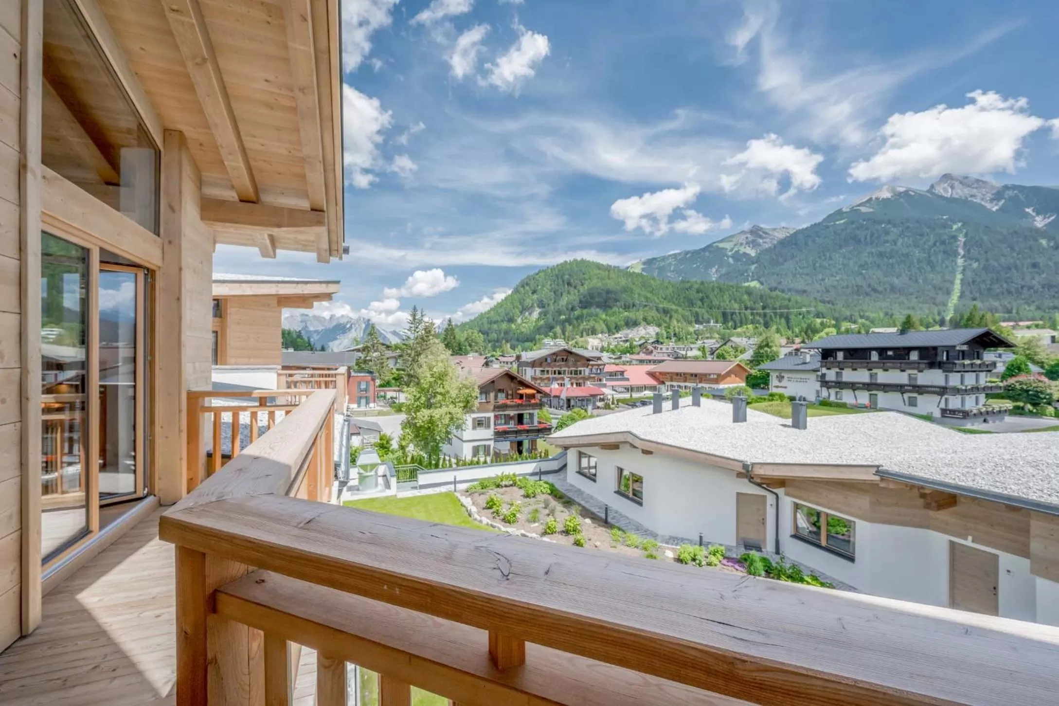 Balcony/Terrace in AlpenParks Chalet & Apartment Alpina Seefeld