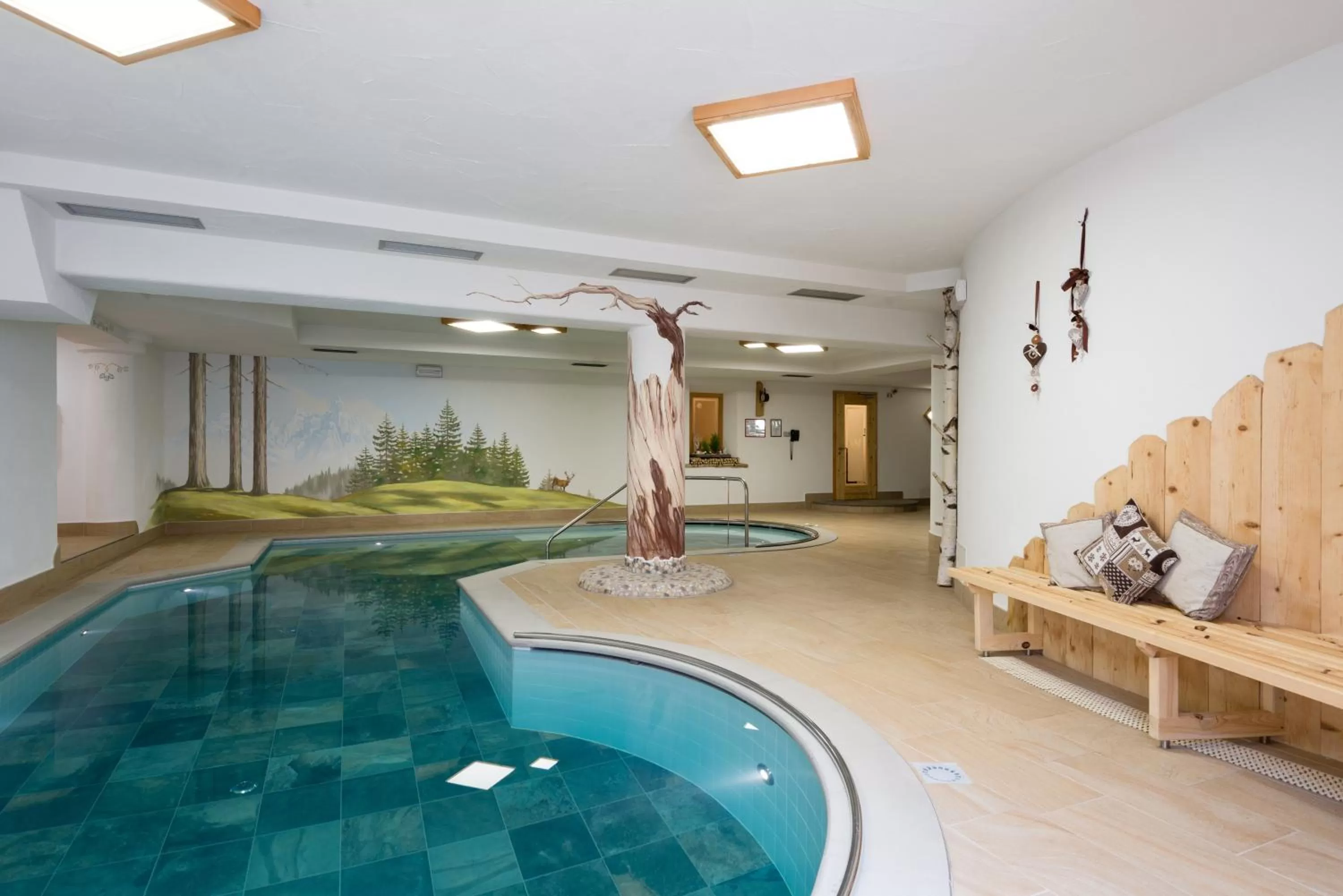 Pool view in FORESTO holiday apartments