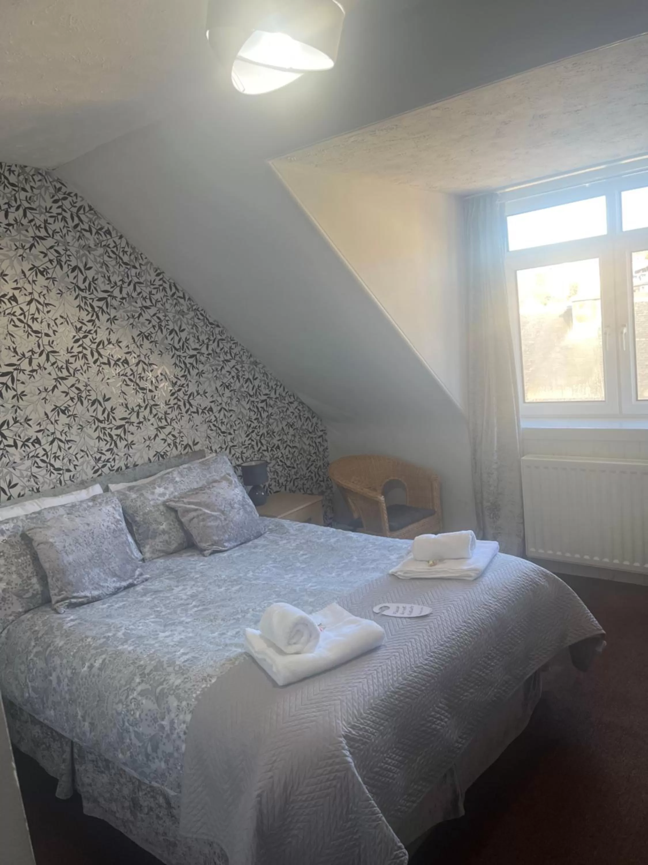 Bed in DunMoore Guesthouse