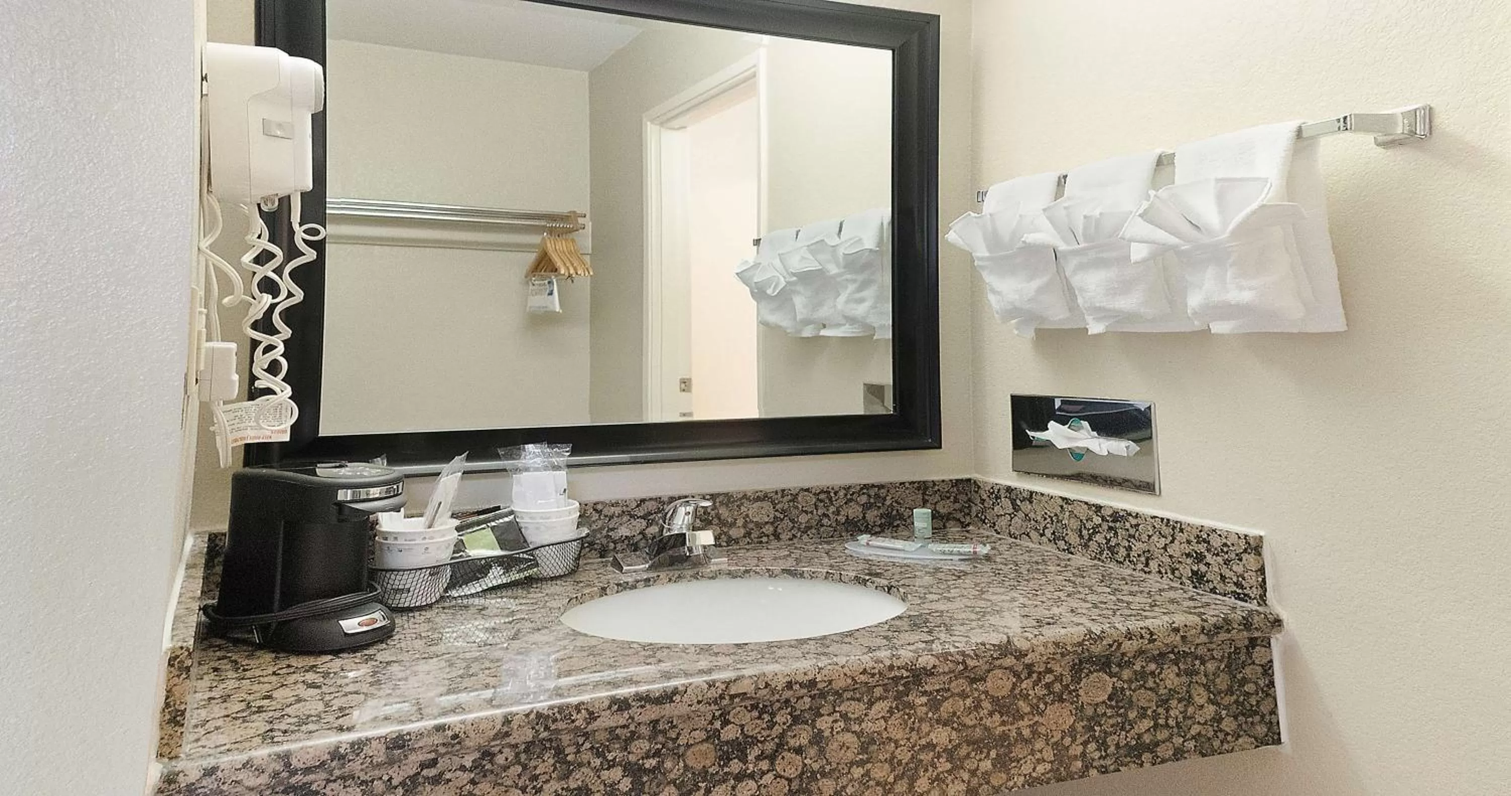 Bathroom in Best Western Amador Inn