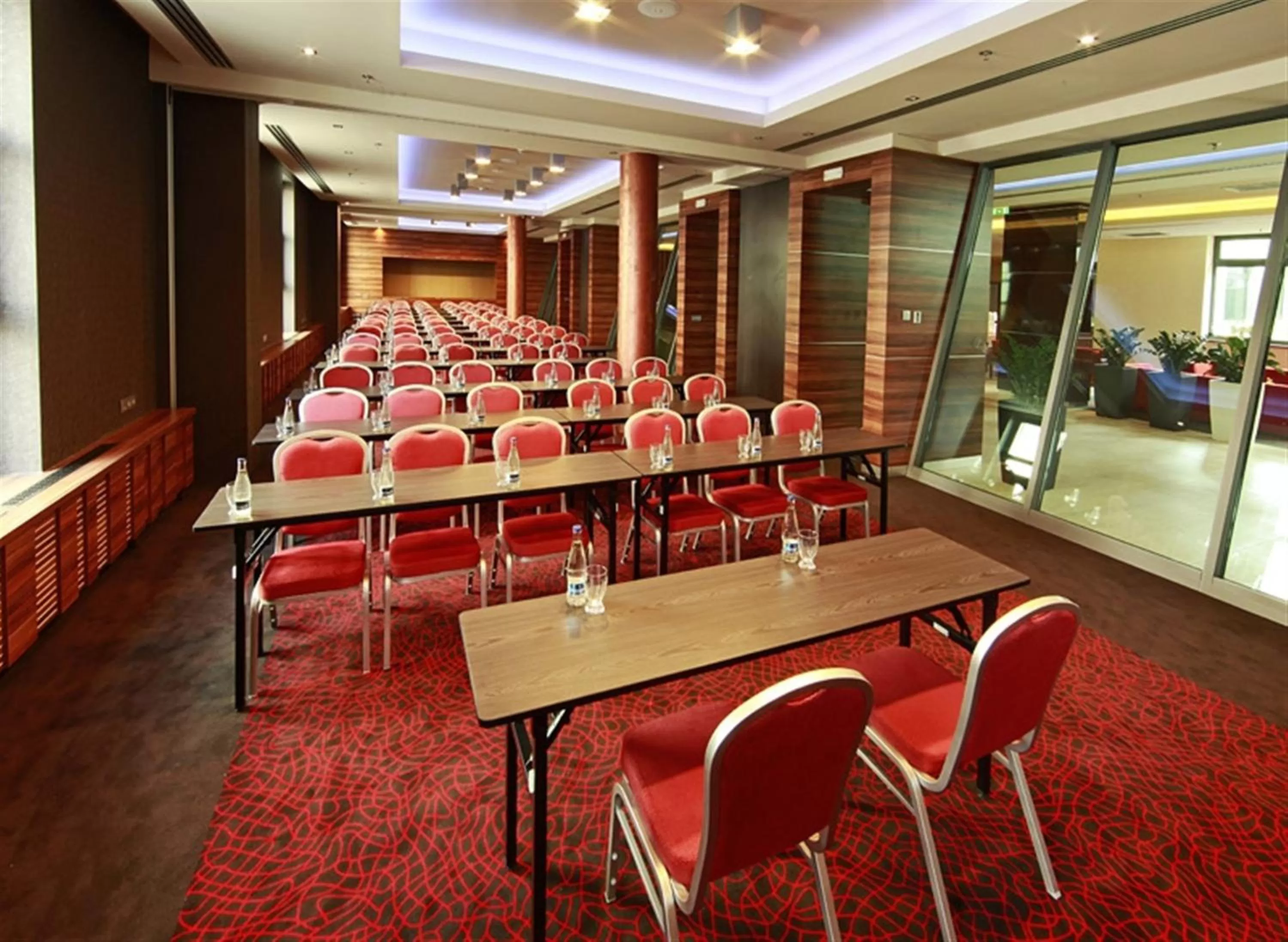 Meeting/conference room in Holiday Inn Trnava by IHG