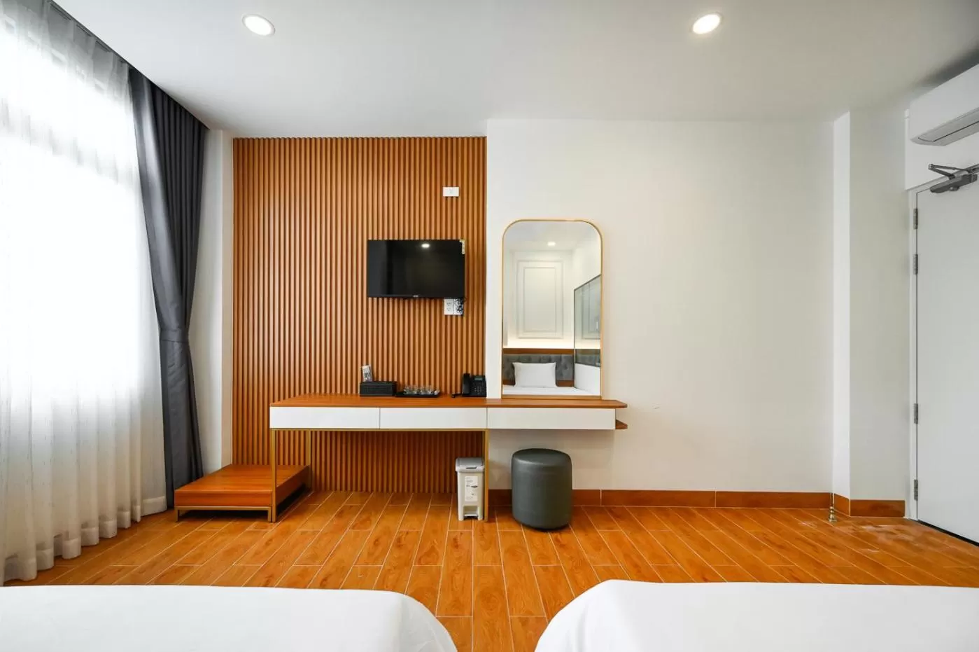 Photo of the whole room, Bed in Lotus Airport Hotel Saigon