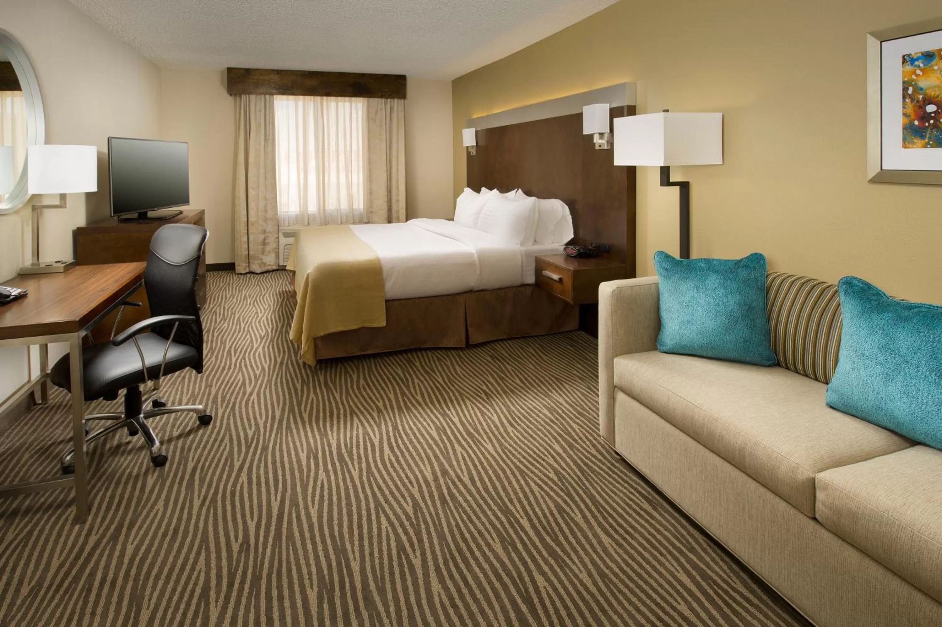 Photo of the whole room, Bed in Holiday Inn El Paso Airport by IHG