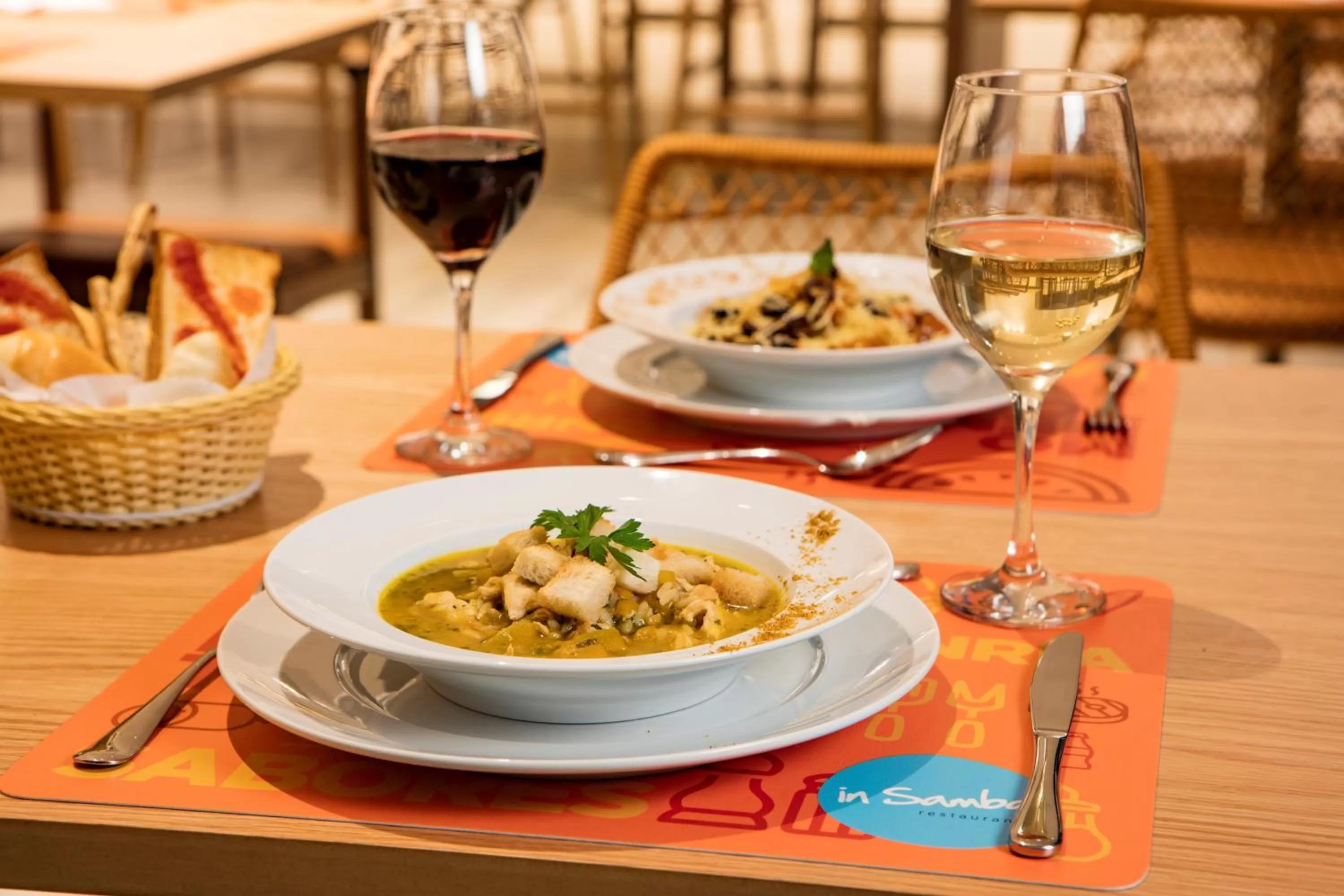 Food and drinks in Rio Hotel by Bourbon Ciudad Del Este