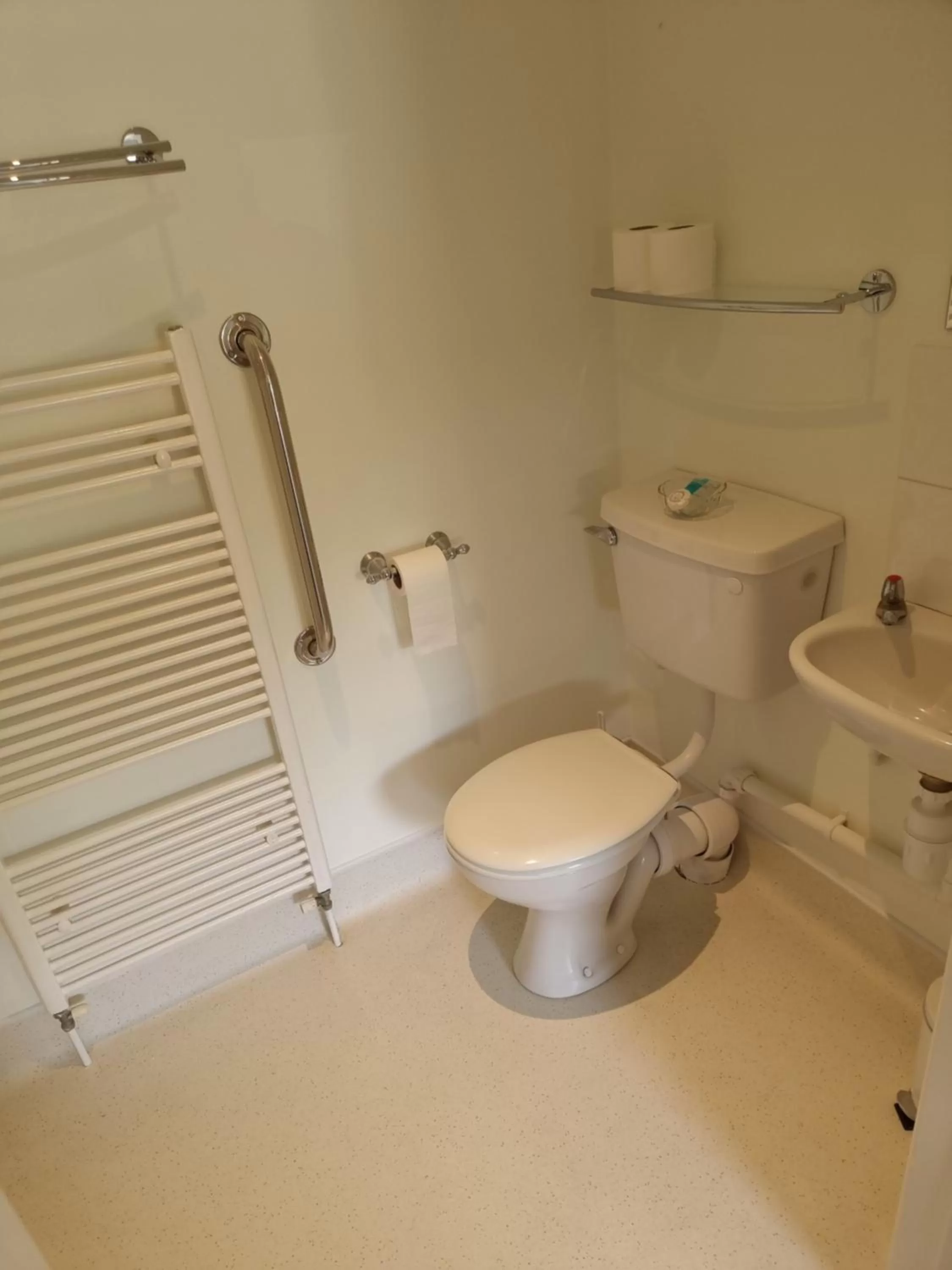 Bathroom in The Courthouse Inn