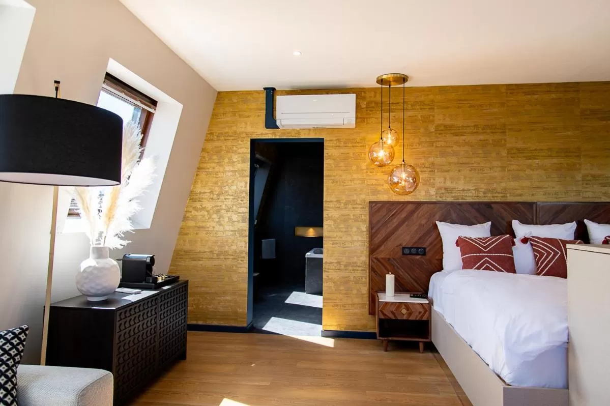 Bed in Hôtel Restaurant Vaillant Colmar Nord