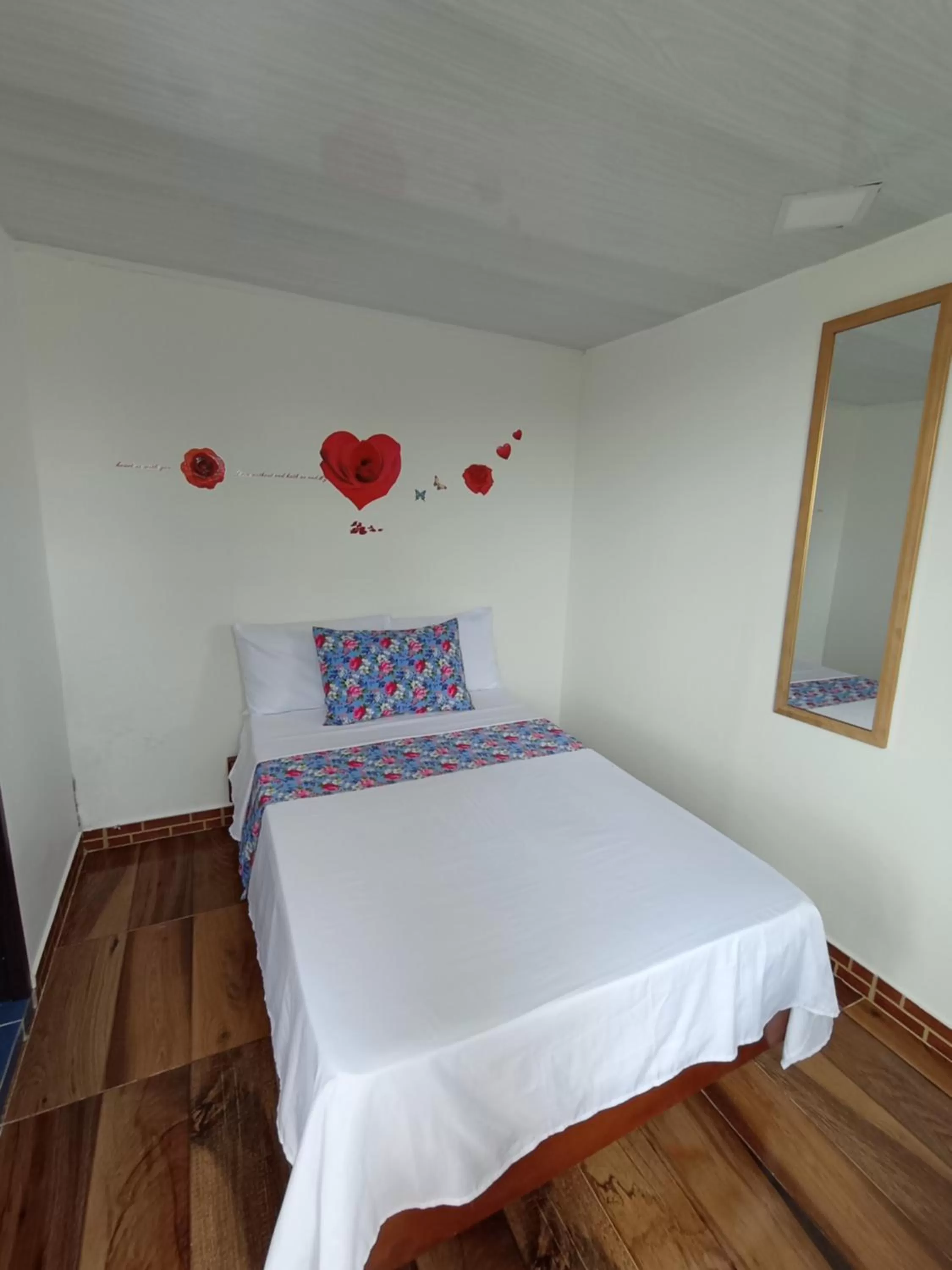 Bed in Paradise Lake Finca Hotel