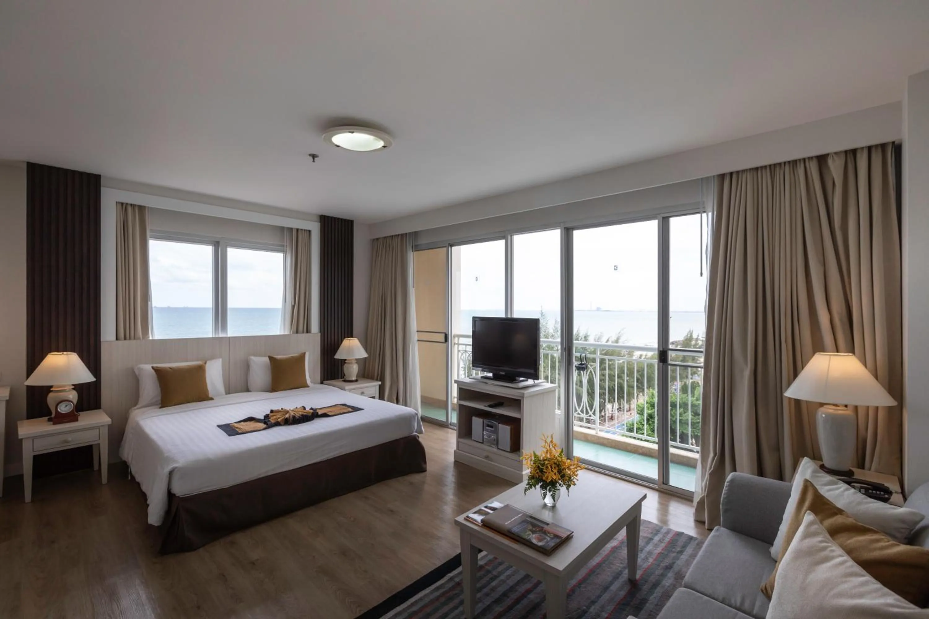 Bed in Kantary Bay Hotel And Serviced Apartment Rayong