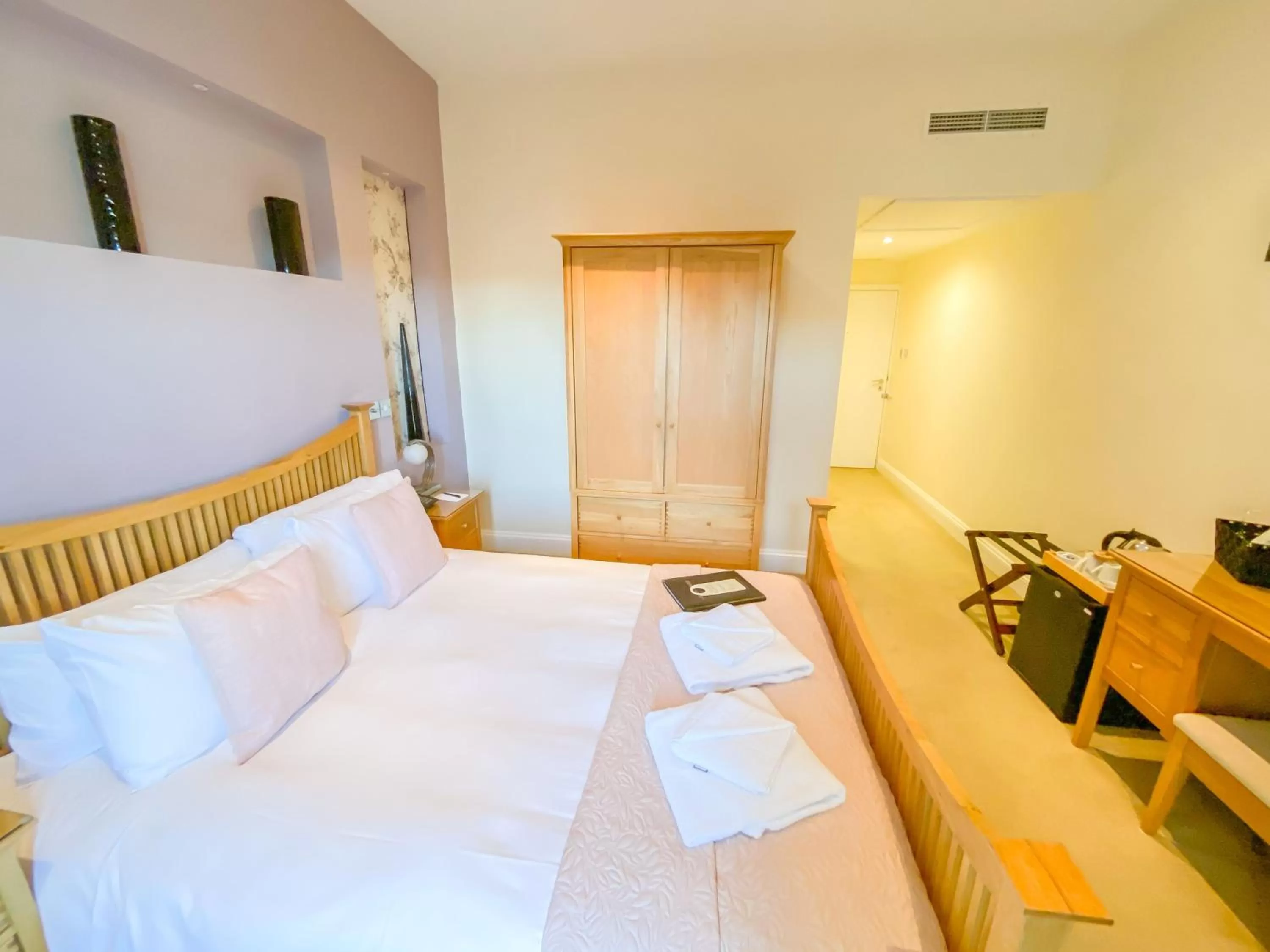 Bed in St Giles House