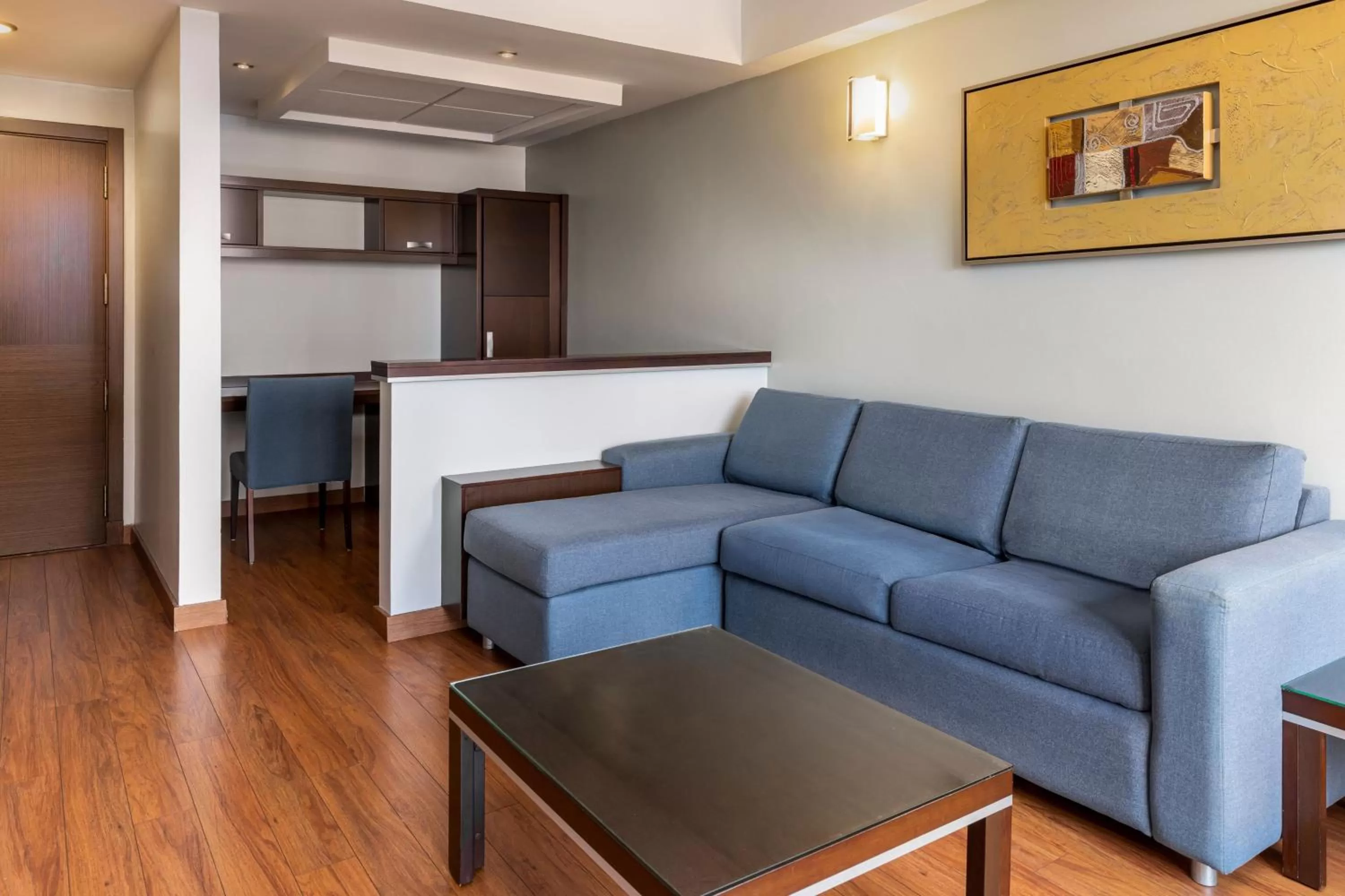 Living room in Marriott Executive Apartments Panama City, Finisterre