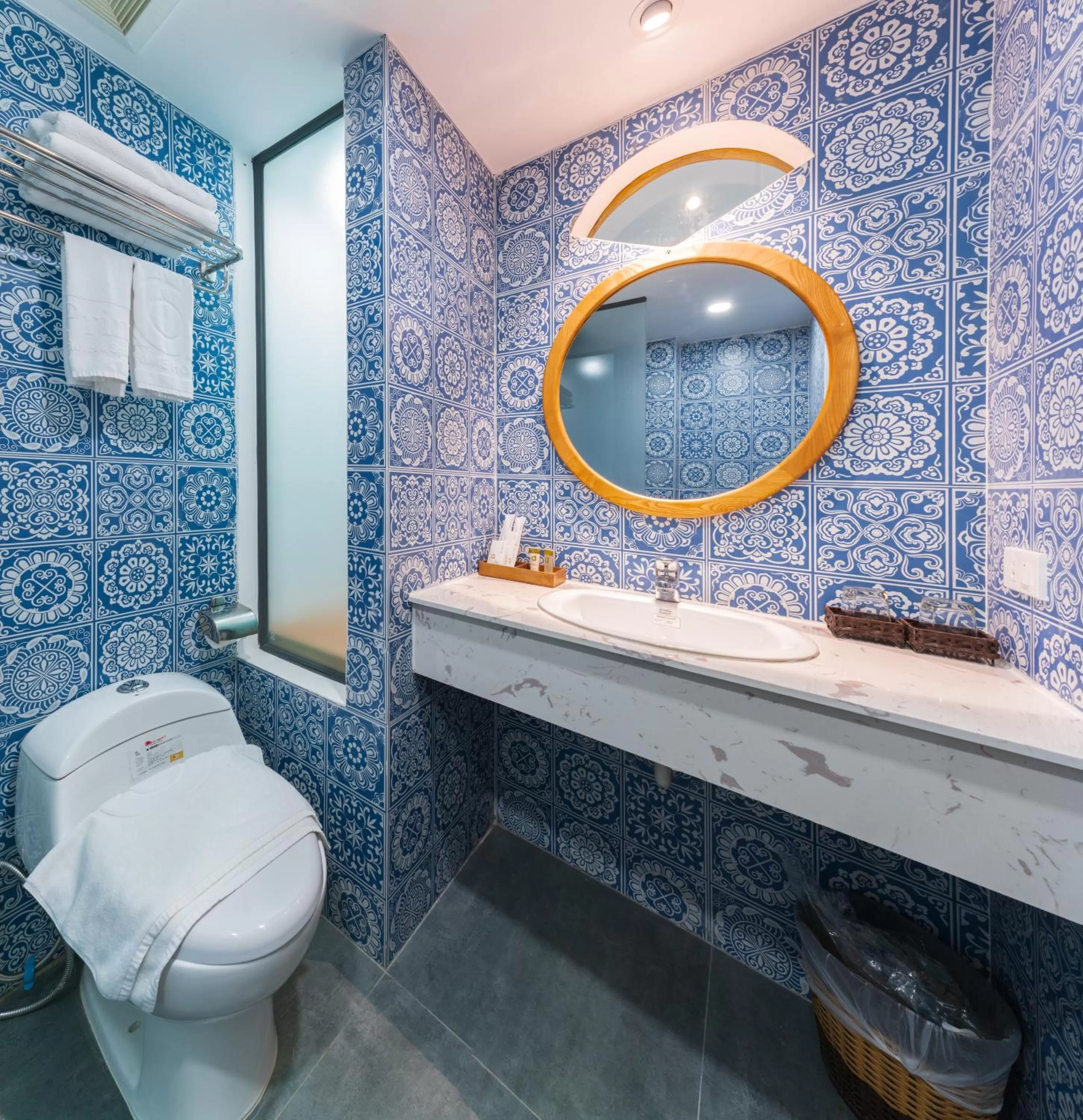 Toilet in Prime New Hotel