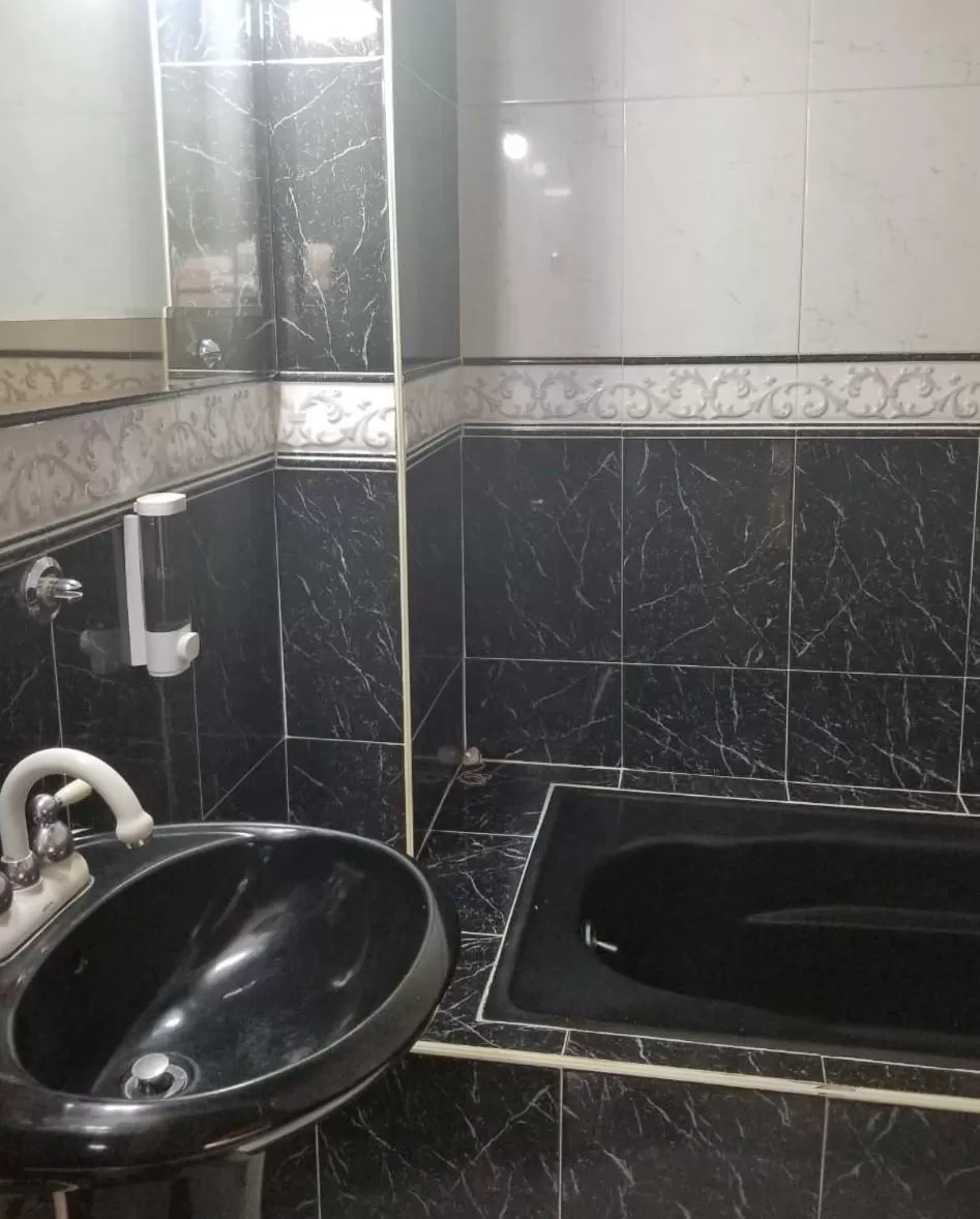 Bathroom in Sam'S VIP Hostel San Gil