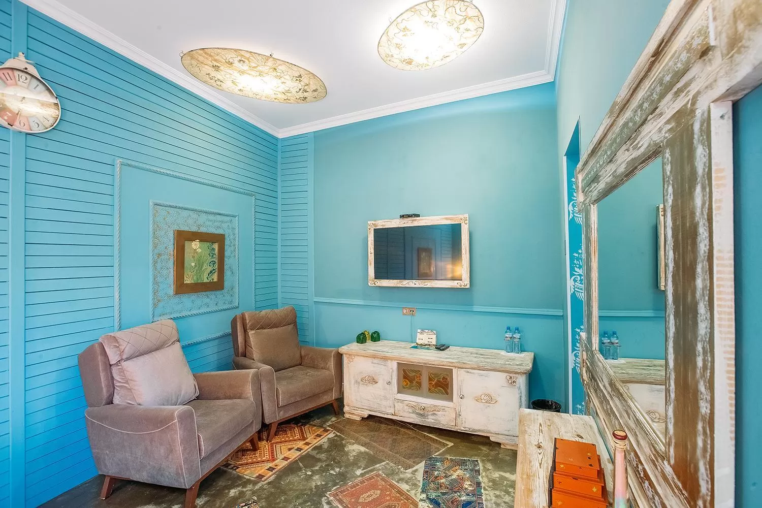 TV and multimedia in Hotel Aivani Old Tbilisi