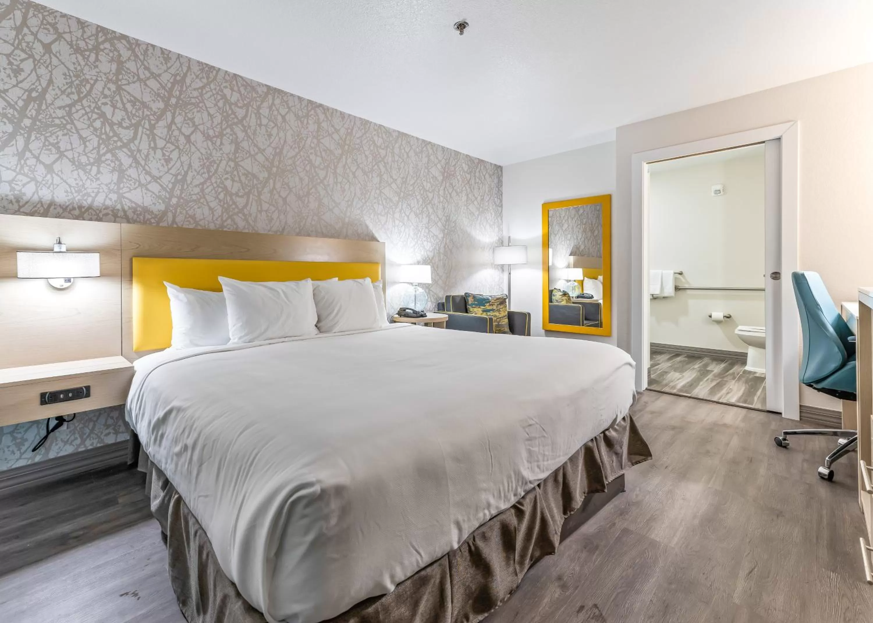 King Room 1st Floor Roll In Shower - Accessible/Non Smoking in Hillstone Inn Tulare, Ascend Hotel Collection