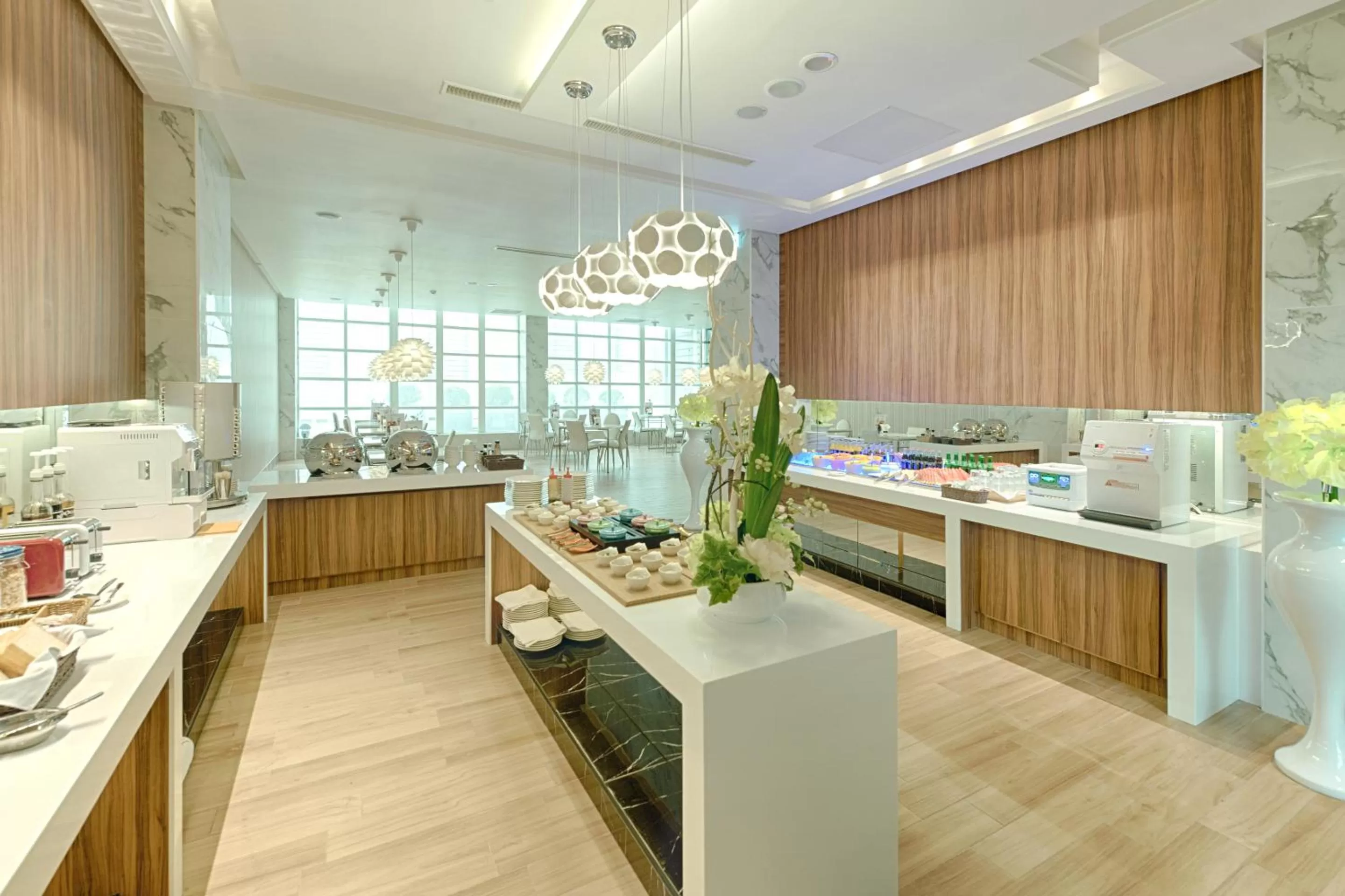 Restaurant/places to eat in Six Star Motel-Taoyuan