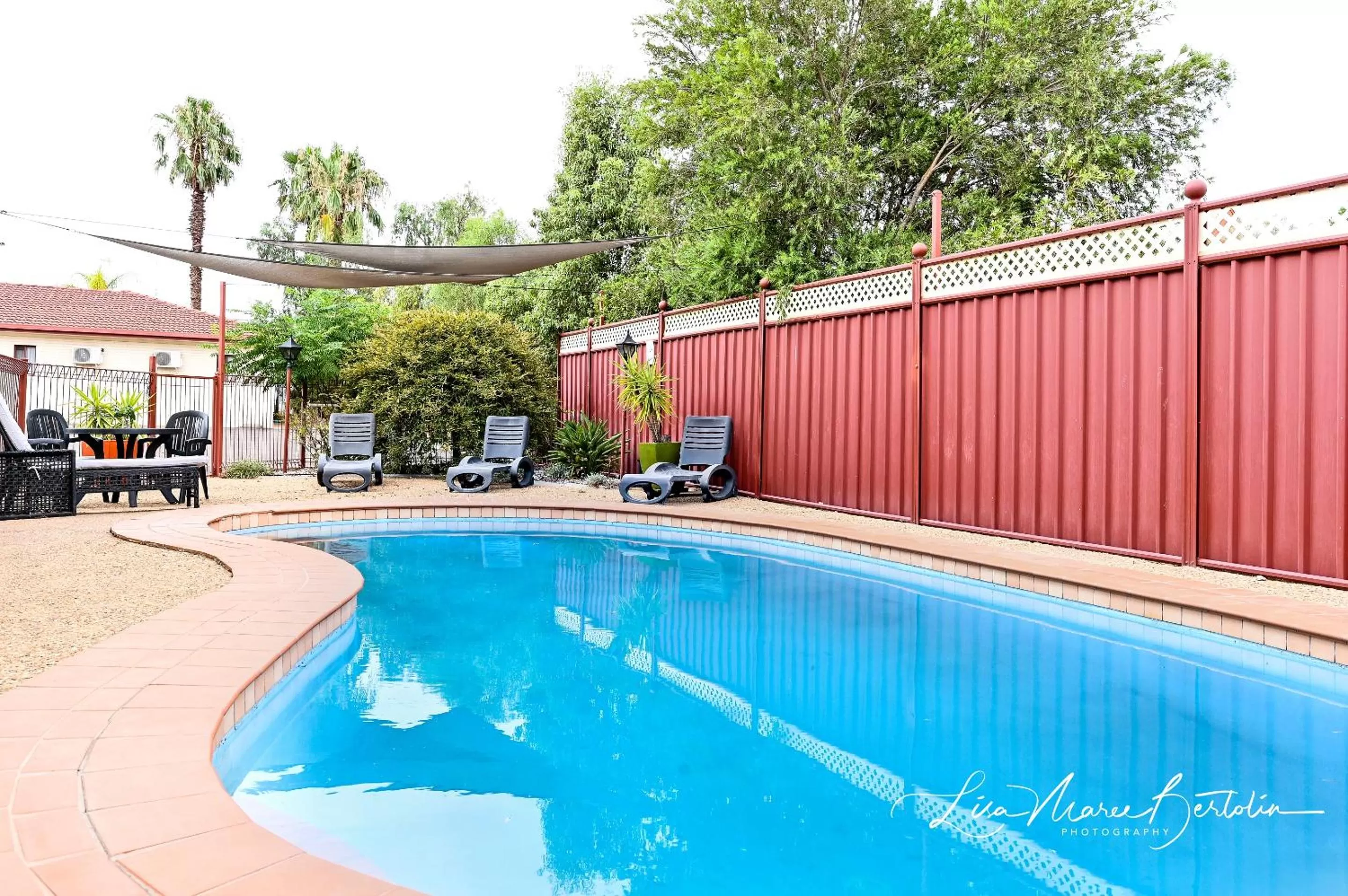 Swimming pool in Narrandera Club Motor Inn