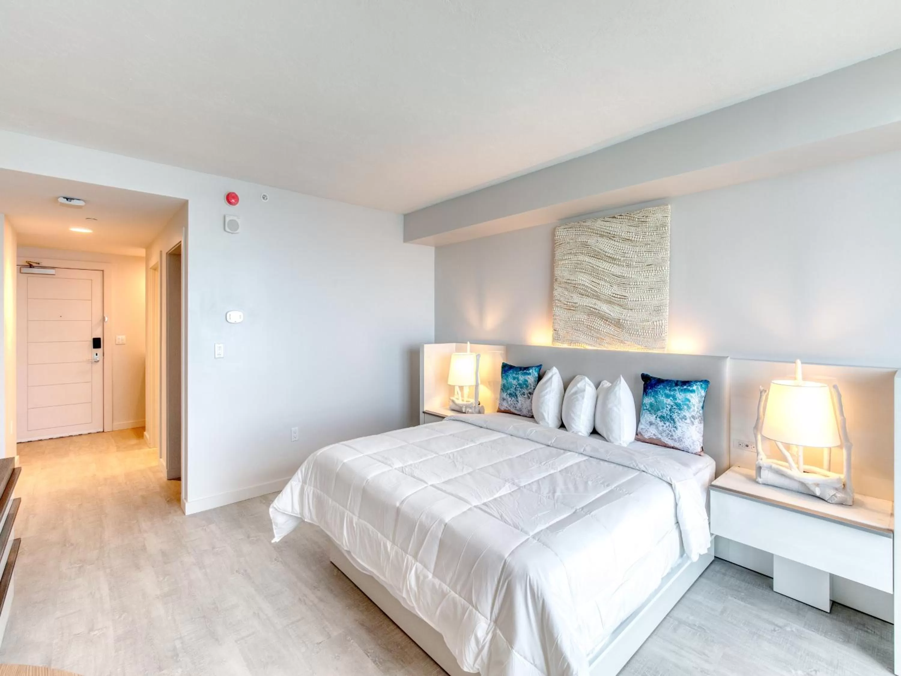 Bed in Daytona Grande Oceanfront Resort