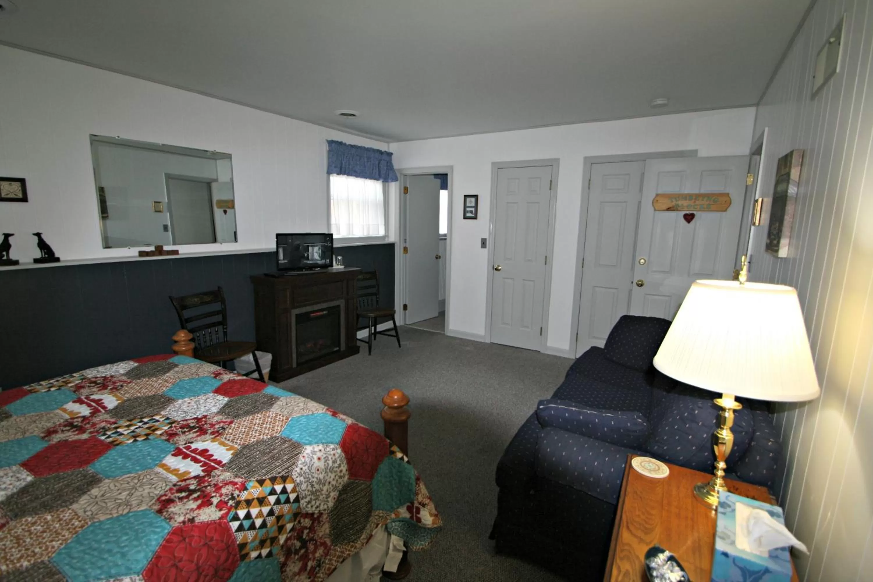 Photo of the whole room, Bed in Carriage Corner Bed & Breakfast