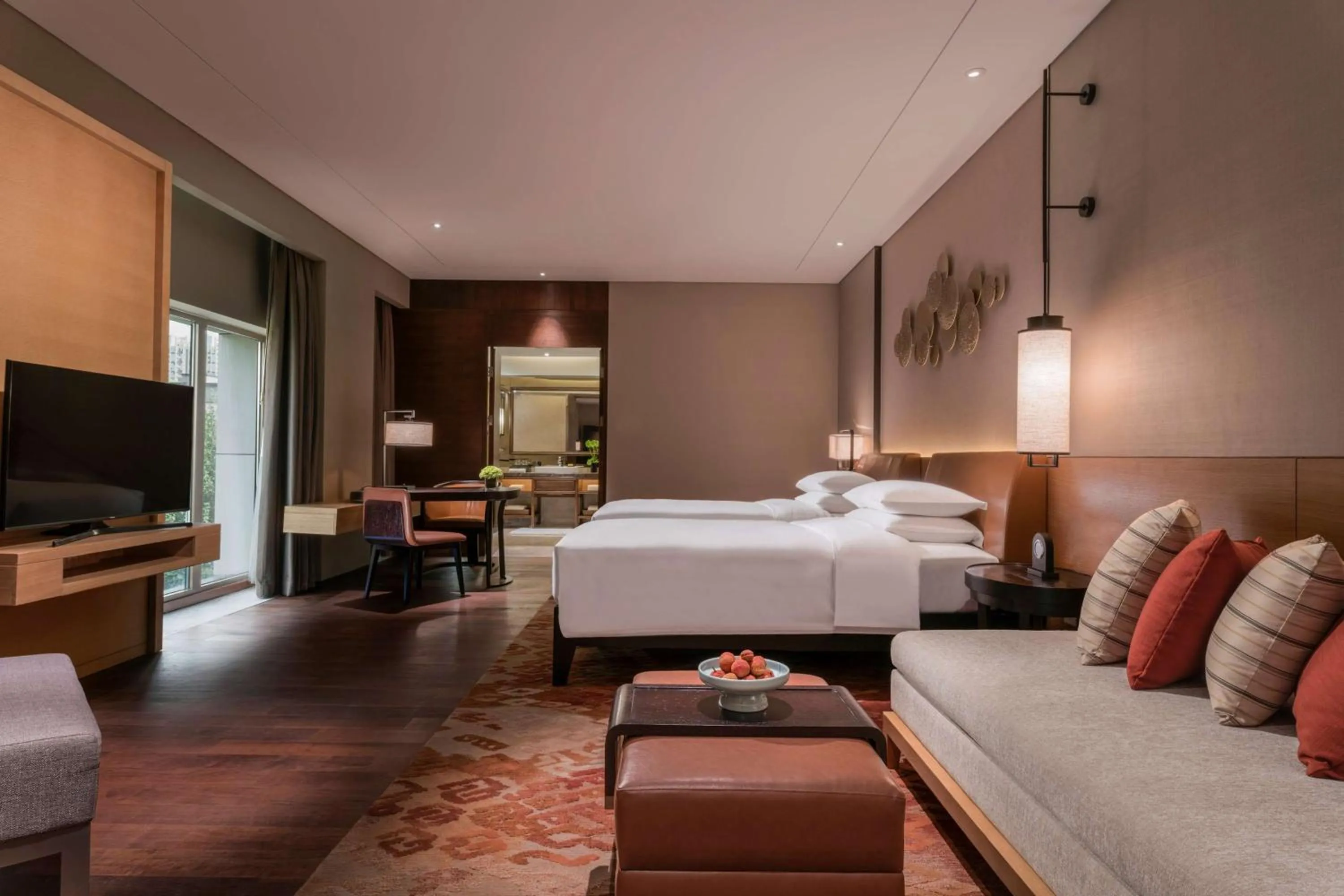 Photo of the whole room, Bed in Hyatt Regency Xi'an