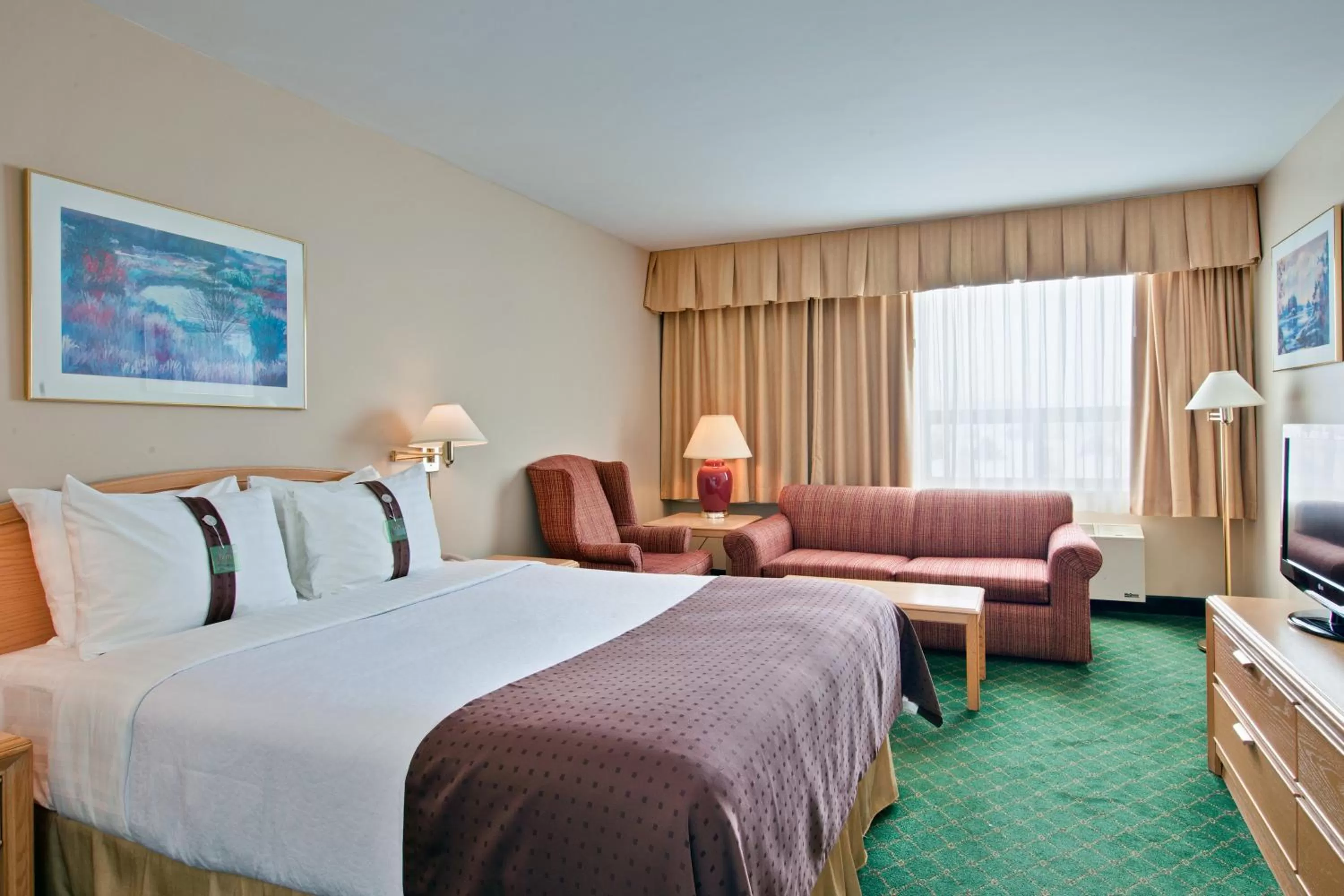 Bed in Days Inn by Wyndham Stephenville