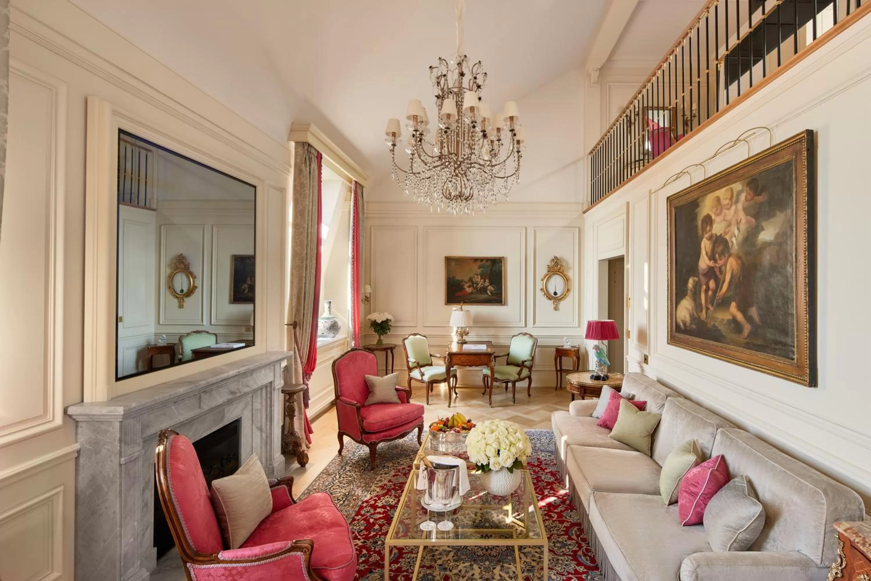 Living room in Beau-Rivage Genève