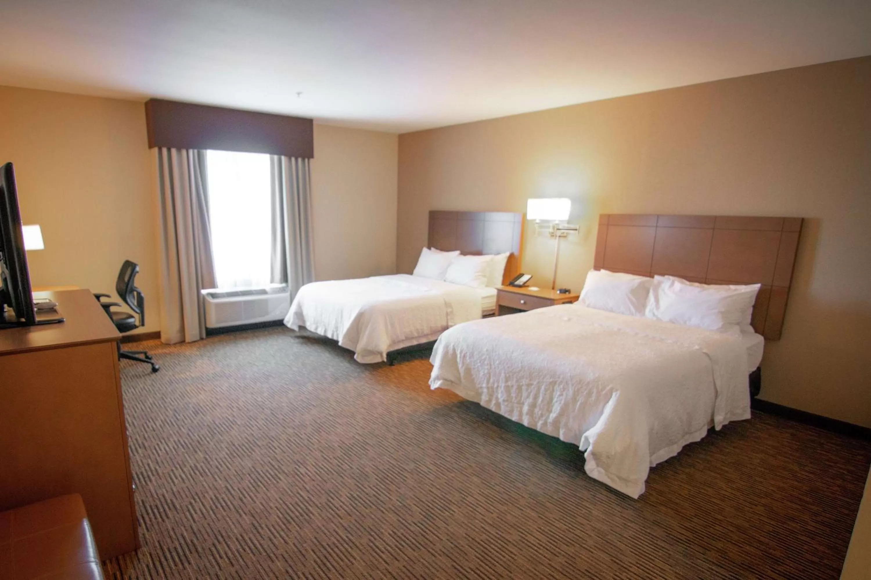 Bedroom, Bed in Hampton Inn & Suites Dallas/Frisco North-Fieldhouse USA