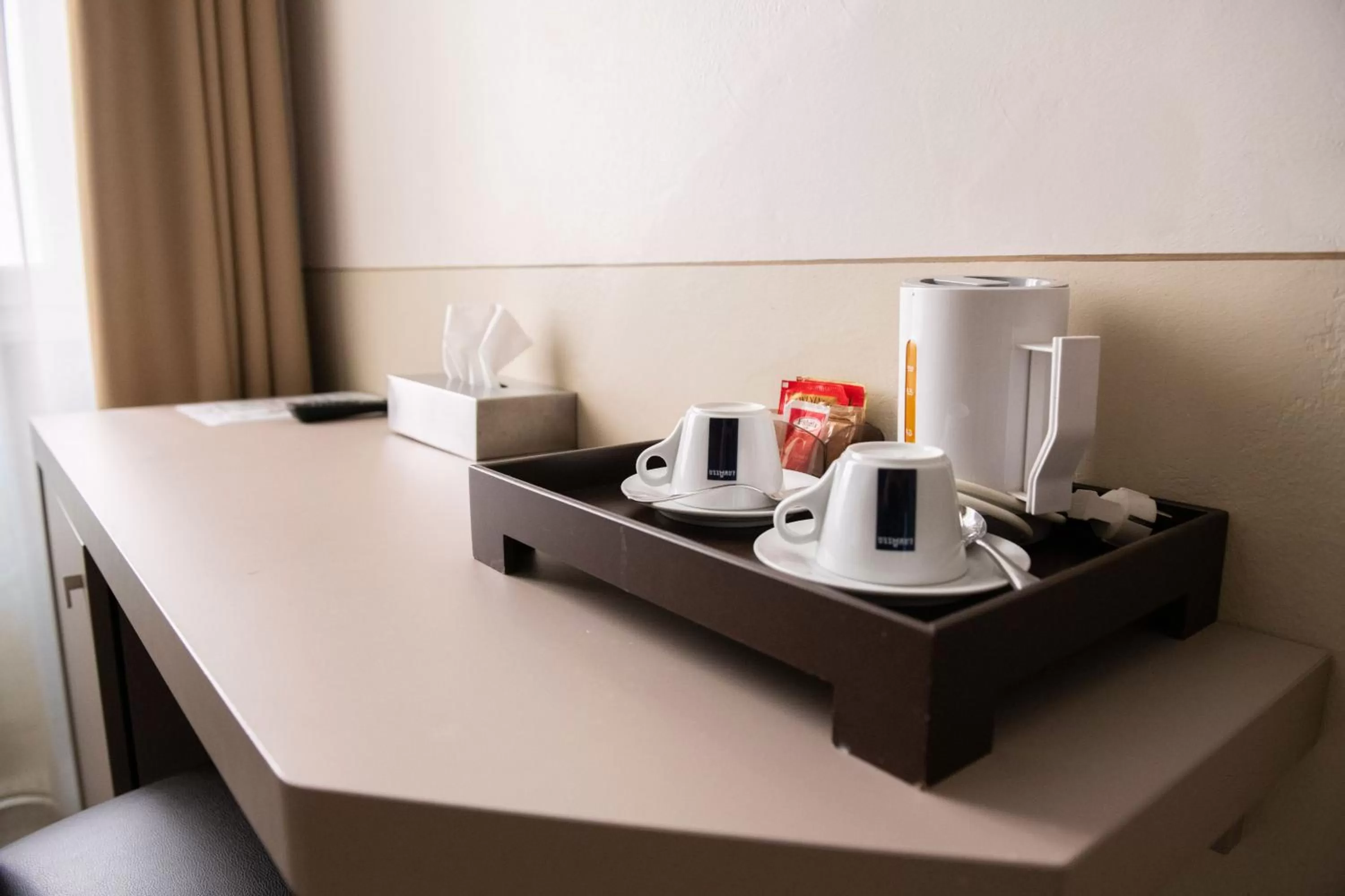 Coffee/tea facilities in Alessi Hotel Trattoria