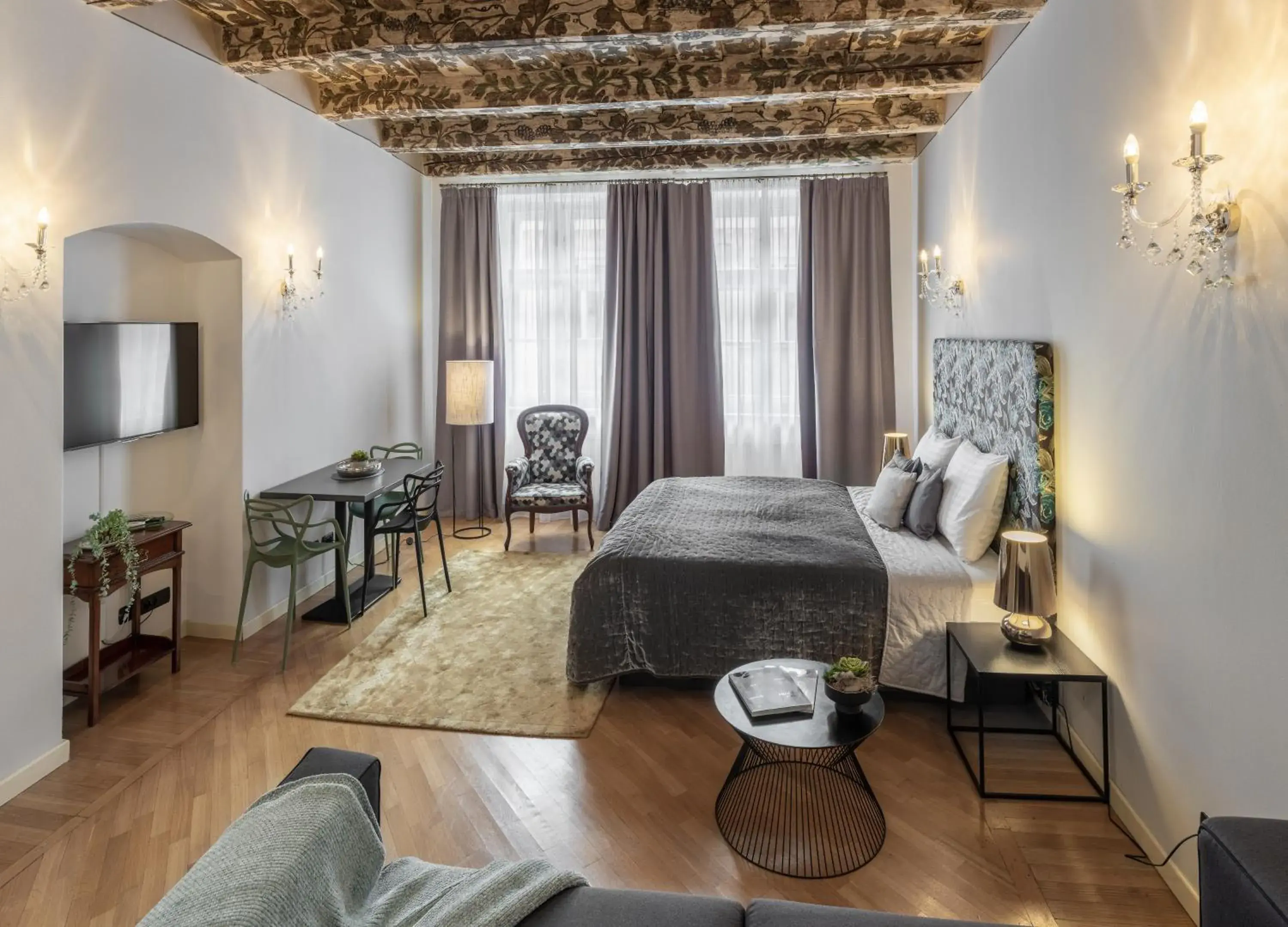 Superior Studio in Chateau 9 Apartments by Adrez Superior Studio in Chateau 9 Apartments by Adrez