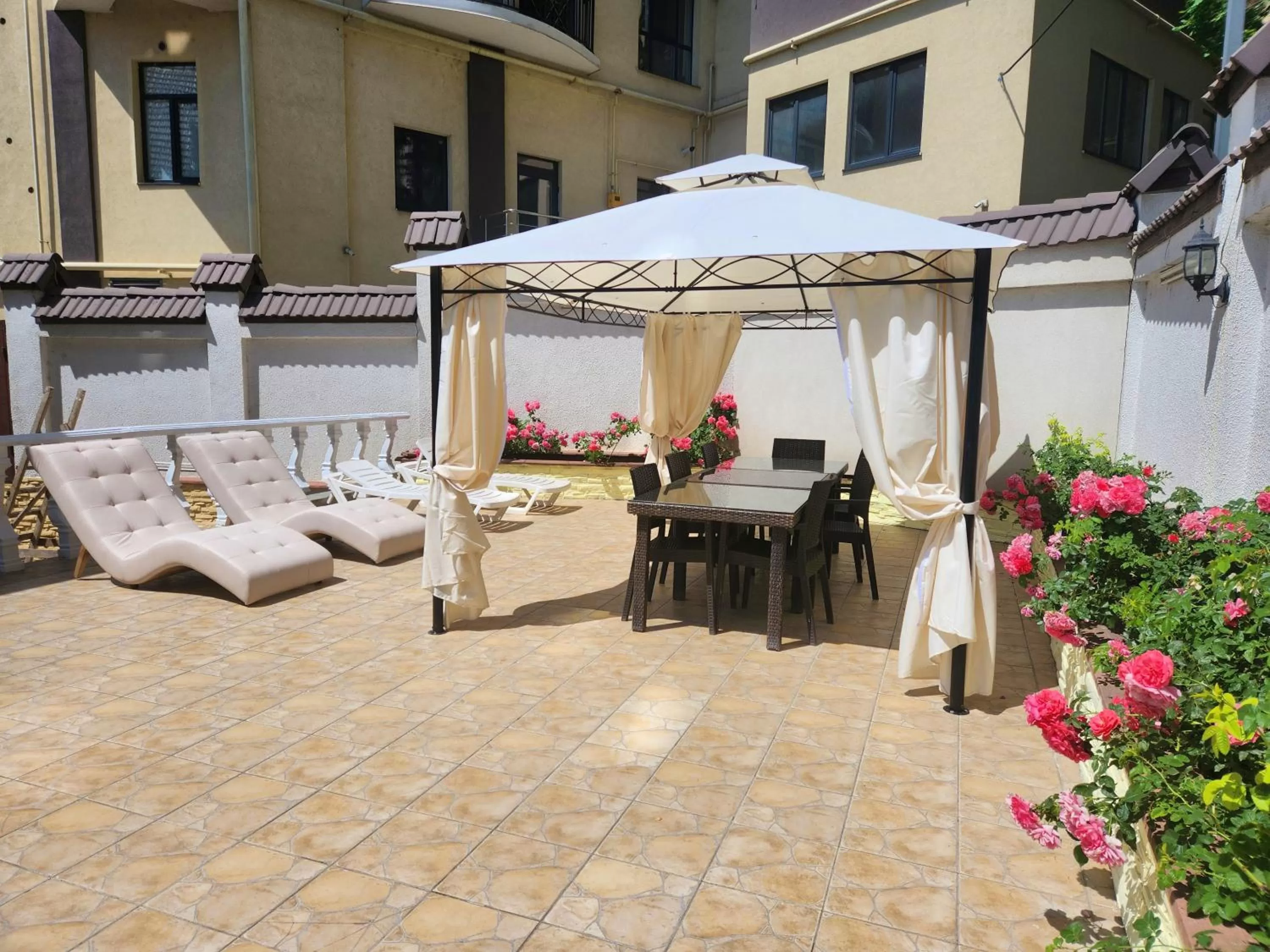 Shadow Boutique Hotel & SPA