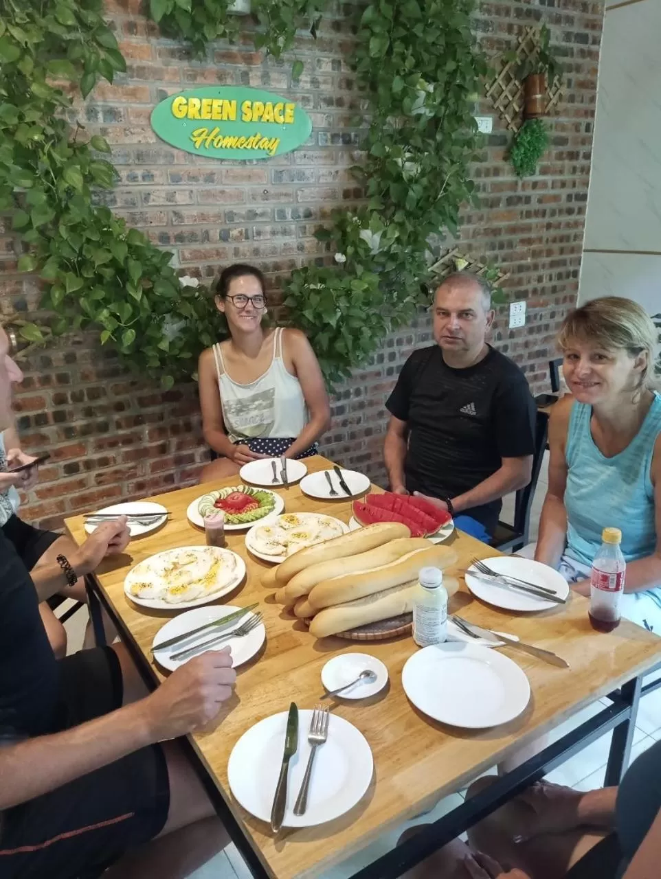 Breakfast in Green Space Homestay