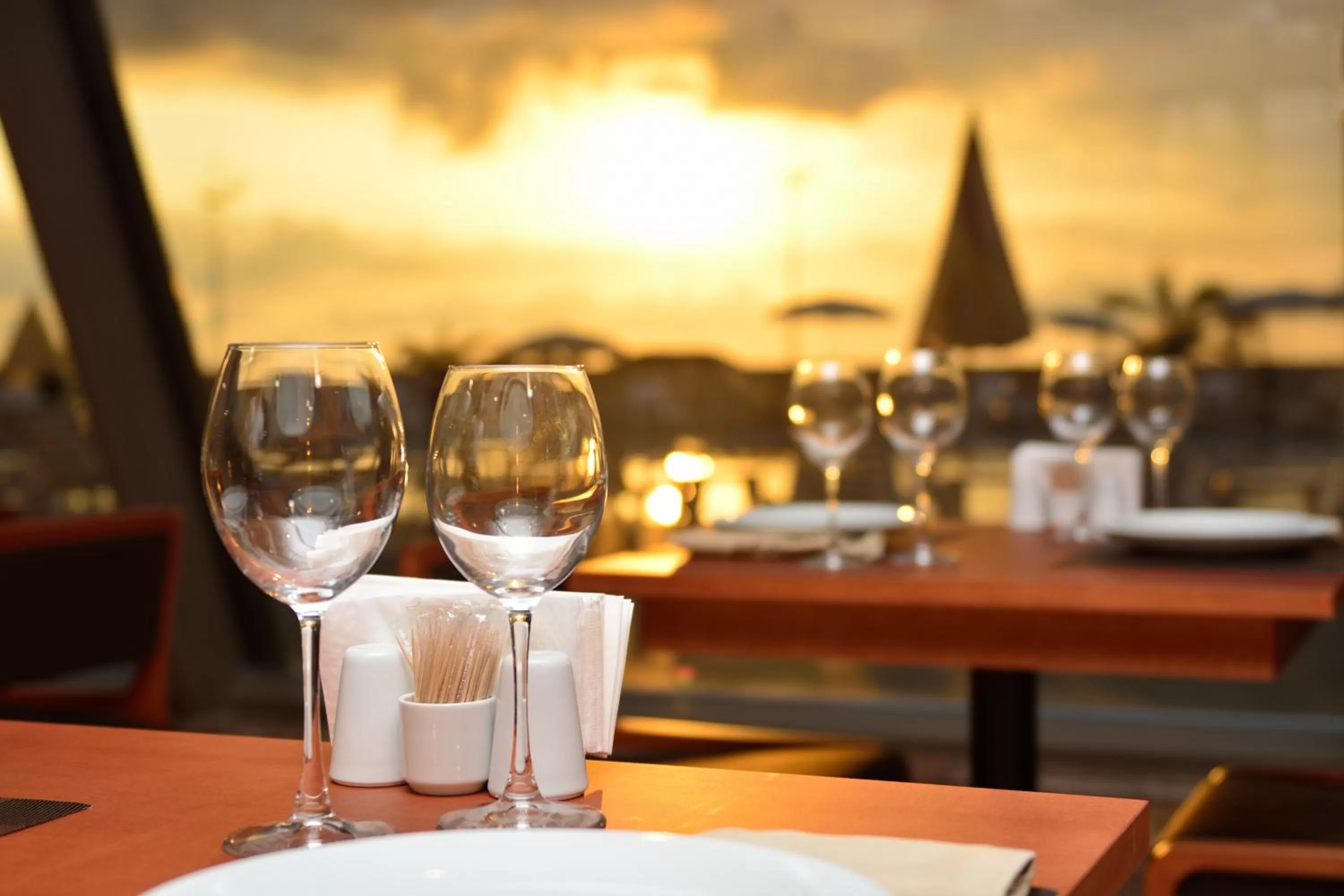 Restaurant/places to eat in The Grand Gloria Hotel