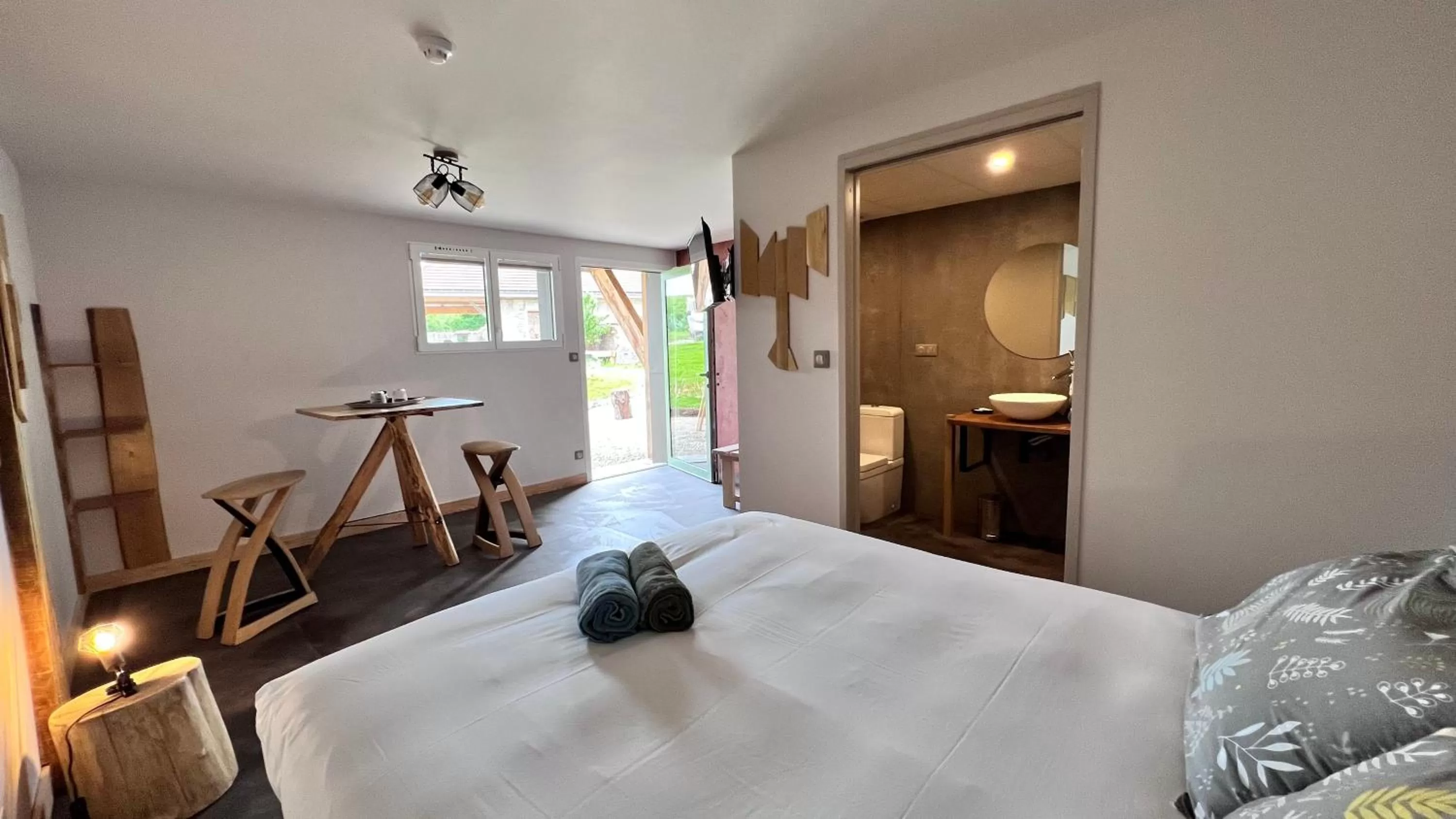 Bed in Hôtel En Tilleul