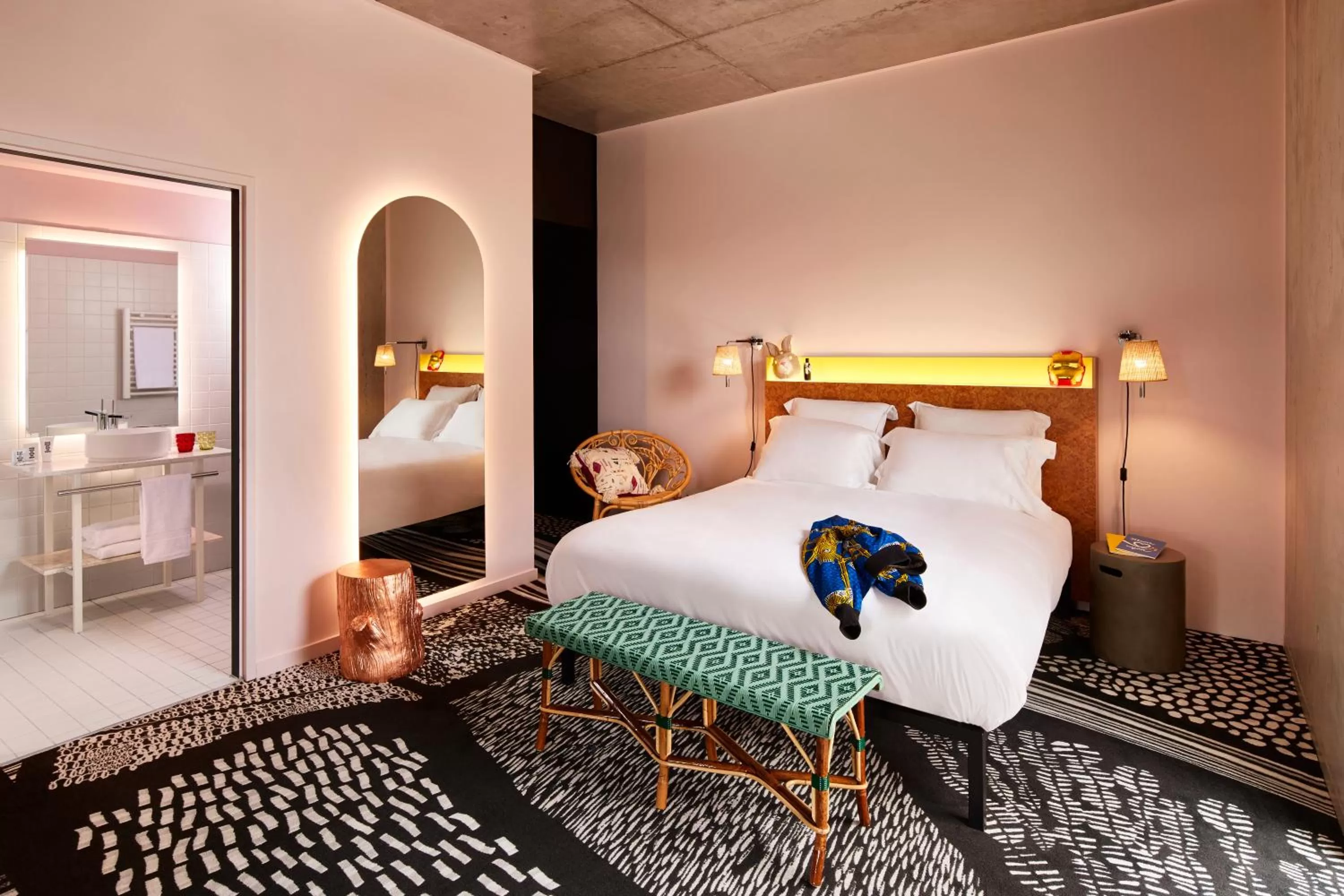 Bed in Mama Shelter Lille