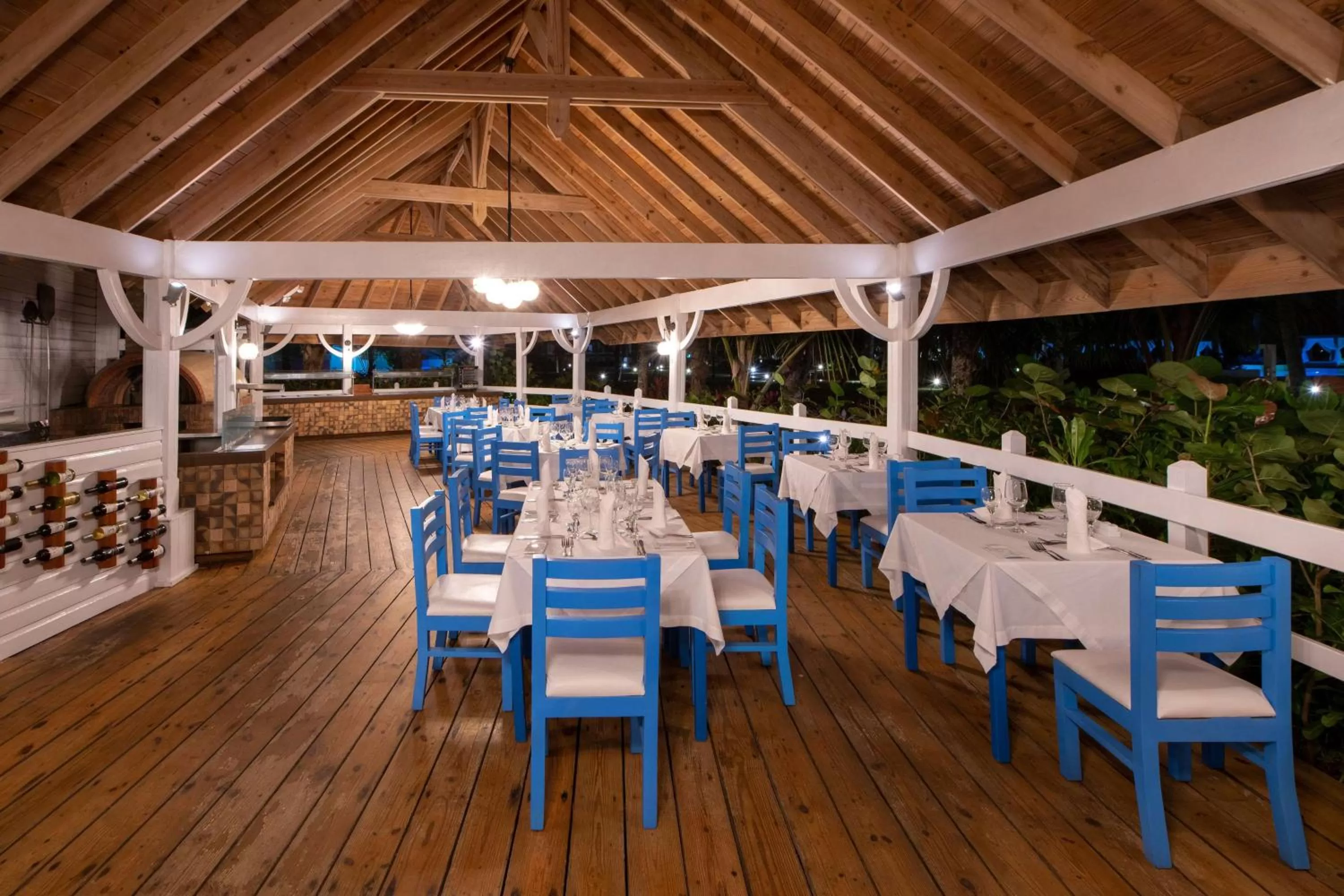 Restaurant/places to eat in Viva V Samana by Wyndham, A Trademark Adults All Inclusive