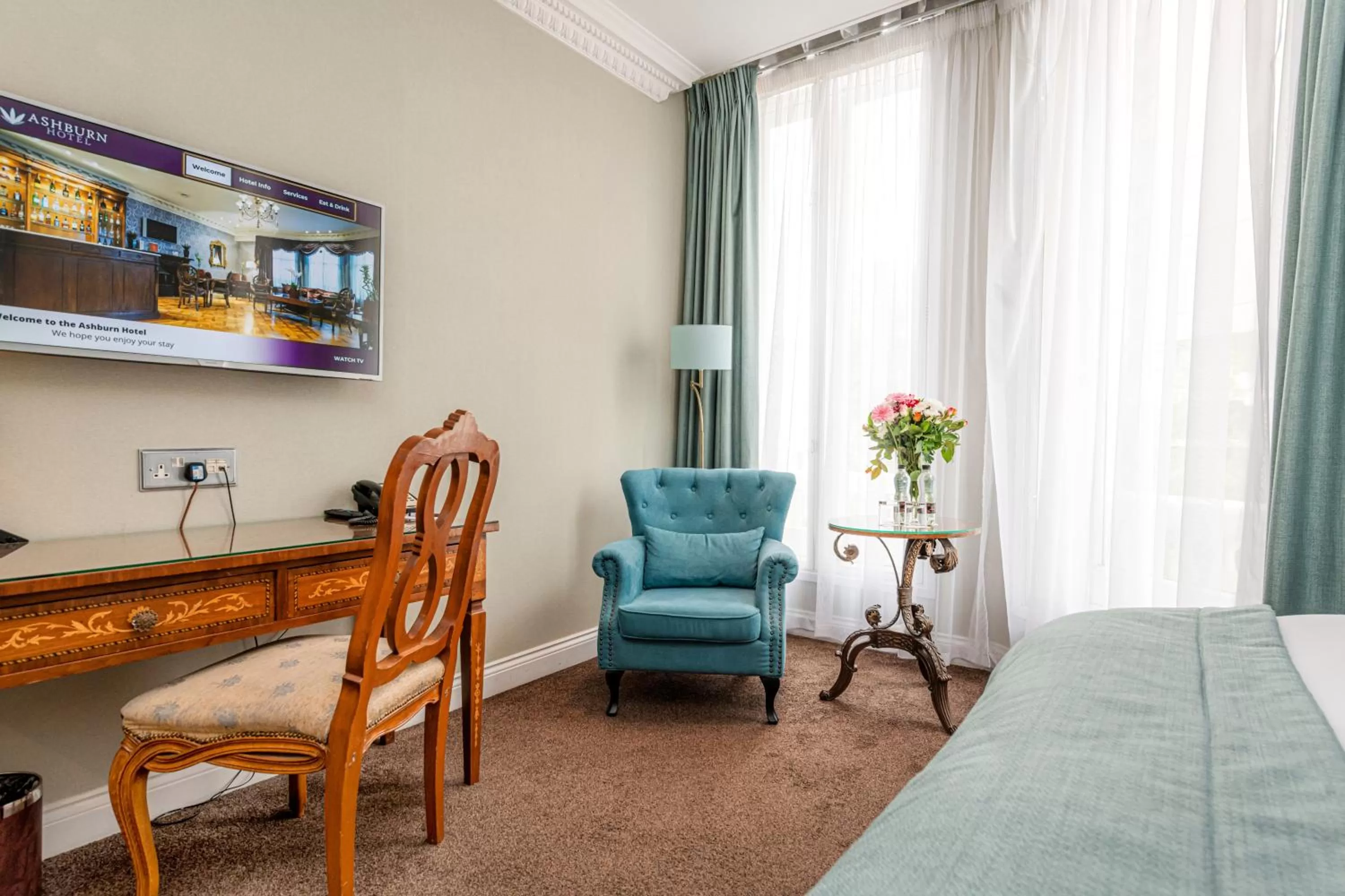 TV and multimedia in Ashburn Hotel