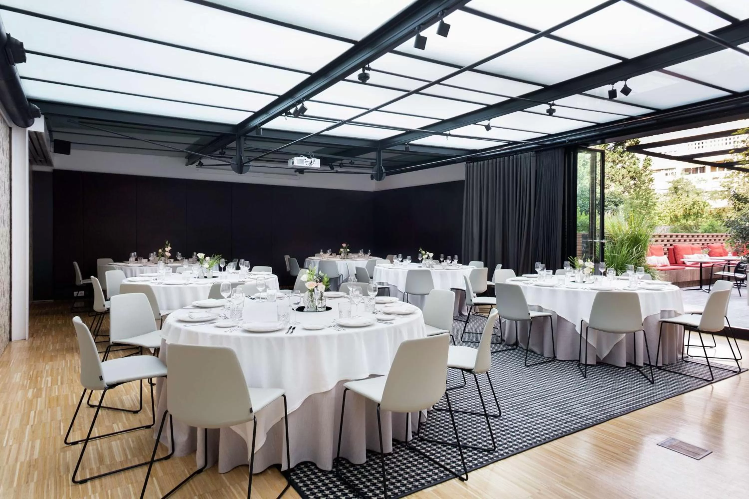 Meeting/conference room in Alexandra Barcelona Hotel, Curio Collection by Hilton