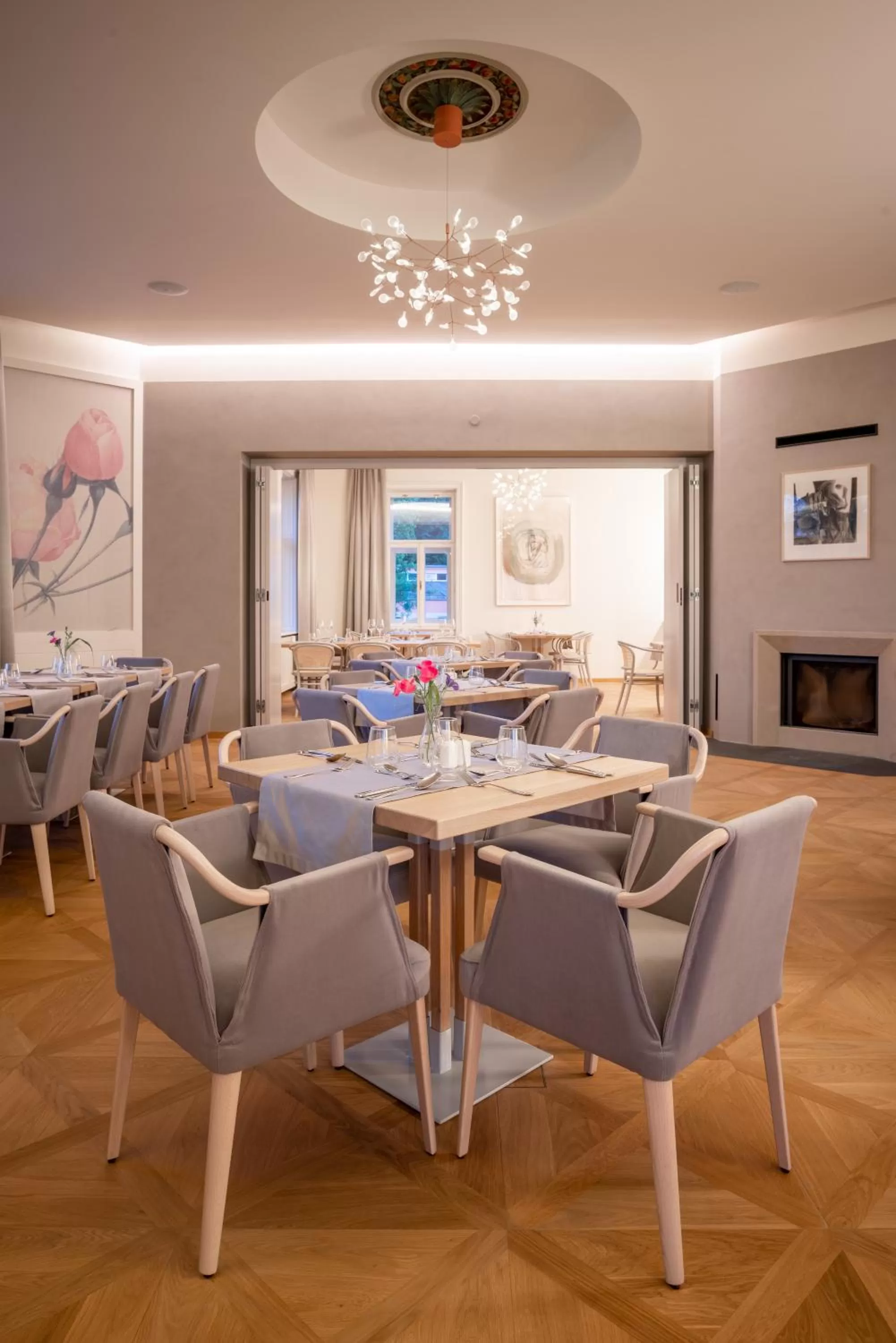 Restaurant/places to eat in Villa Rosenaw