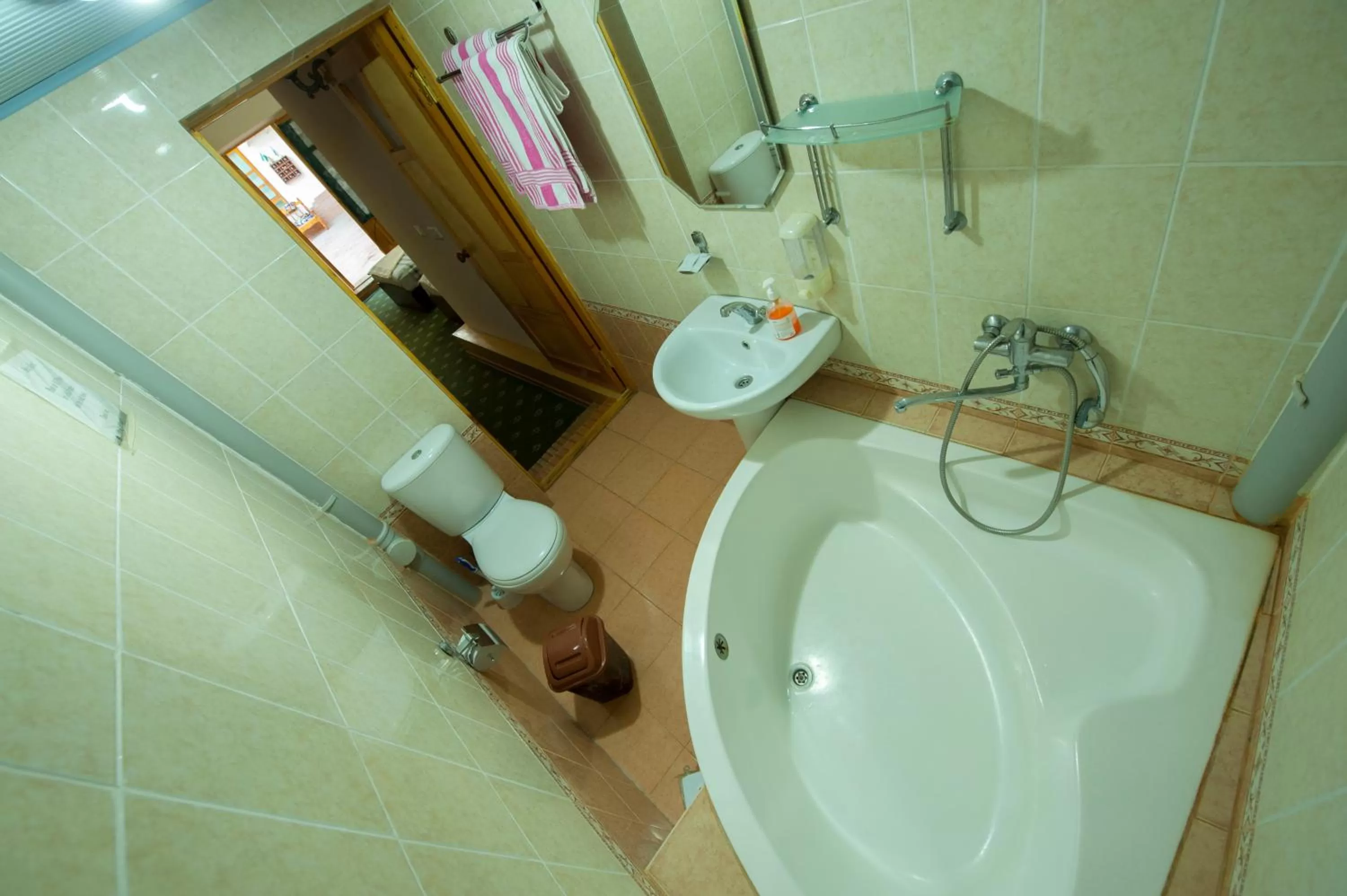 Steam room, Bathroom in Hotel Nasriddin Navruz