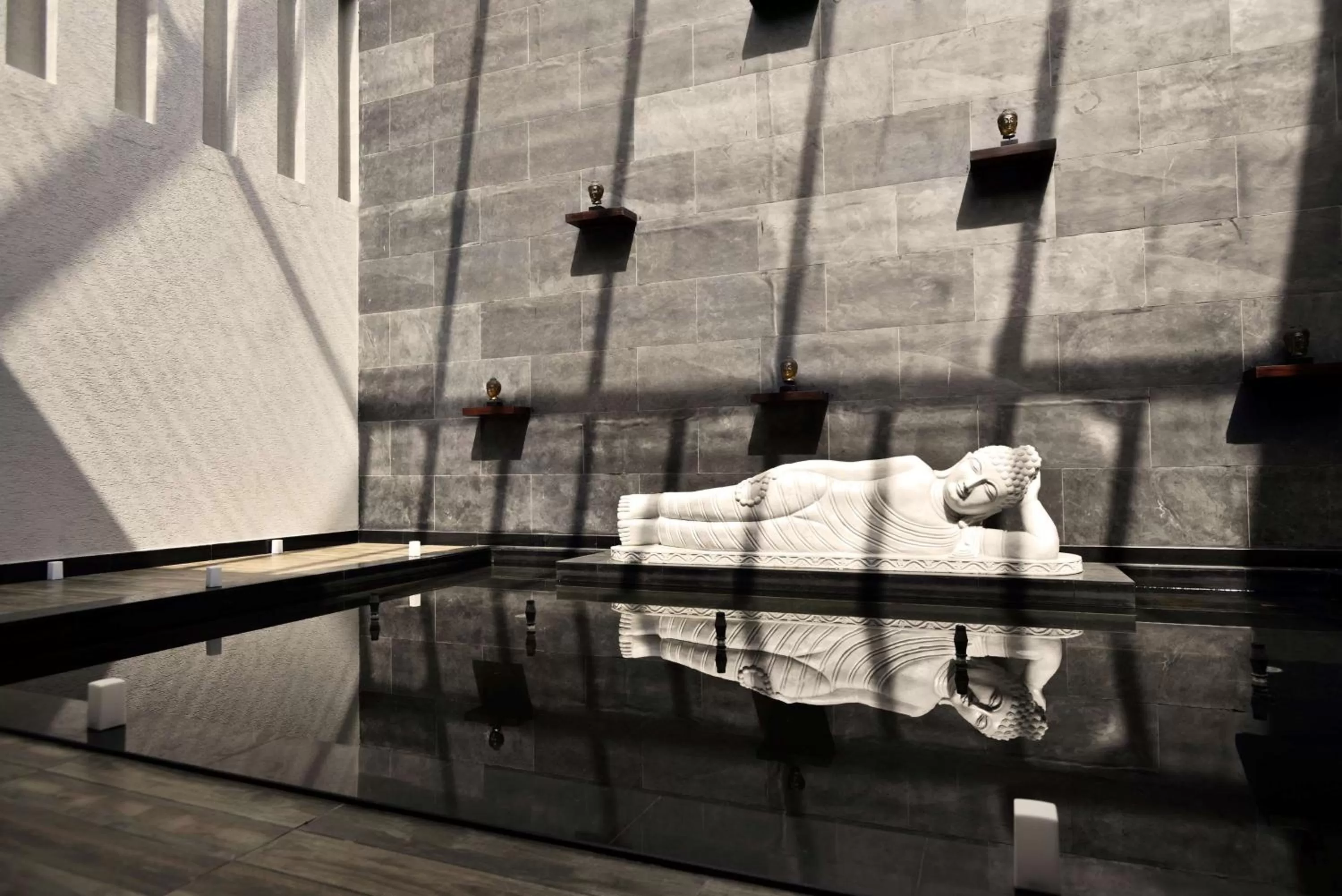 Spa and wellness centre/facilities, Bed in Radisson Blu Plaza Resort & Convention Centre Karjat