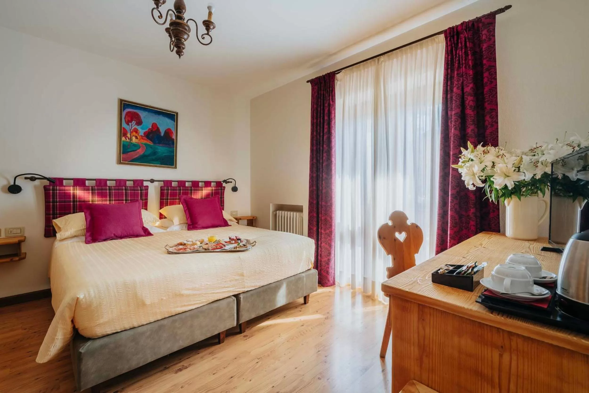 Bed in Hotel Panda Cortina- ricarica auto elettriche