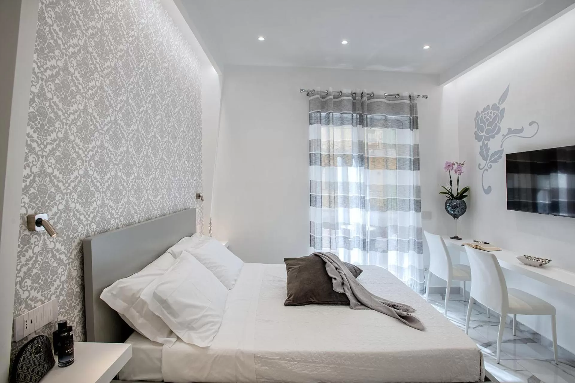 Bed in Maison Marienne - Deluxe B&B