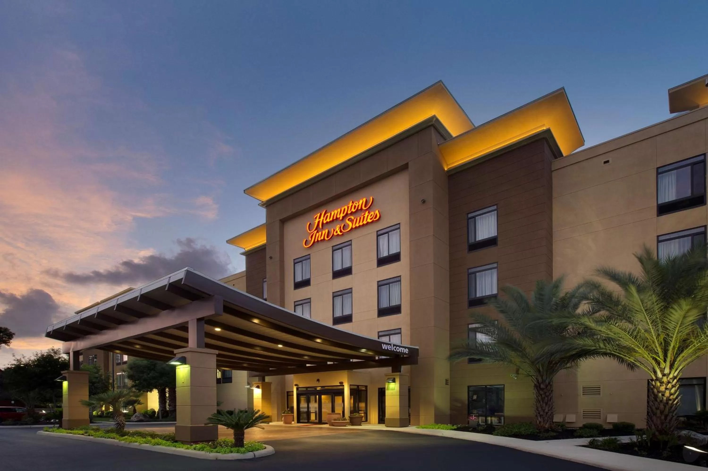 Property building in Hampton Inn & Suites San Antonio Northwest/Medical Center