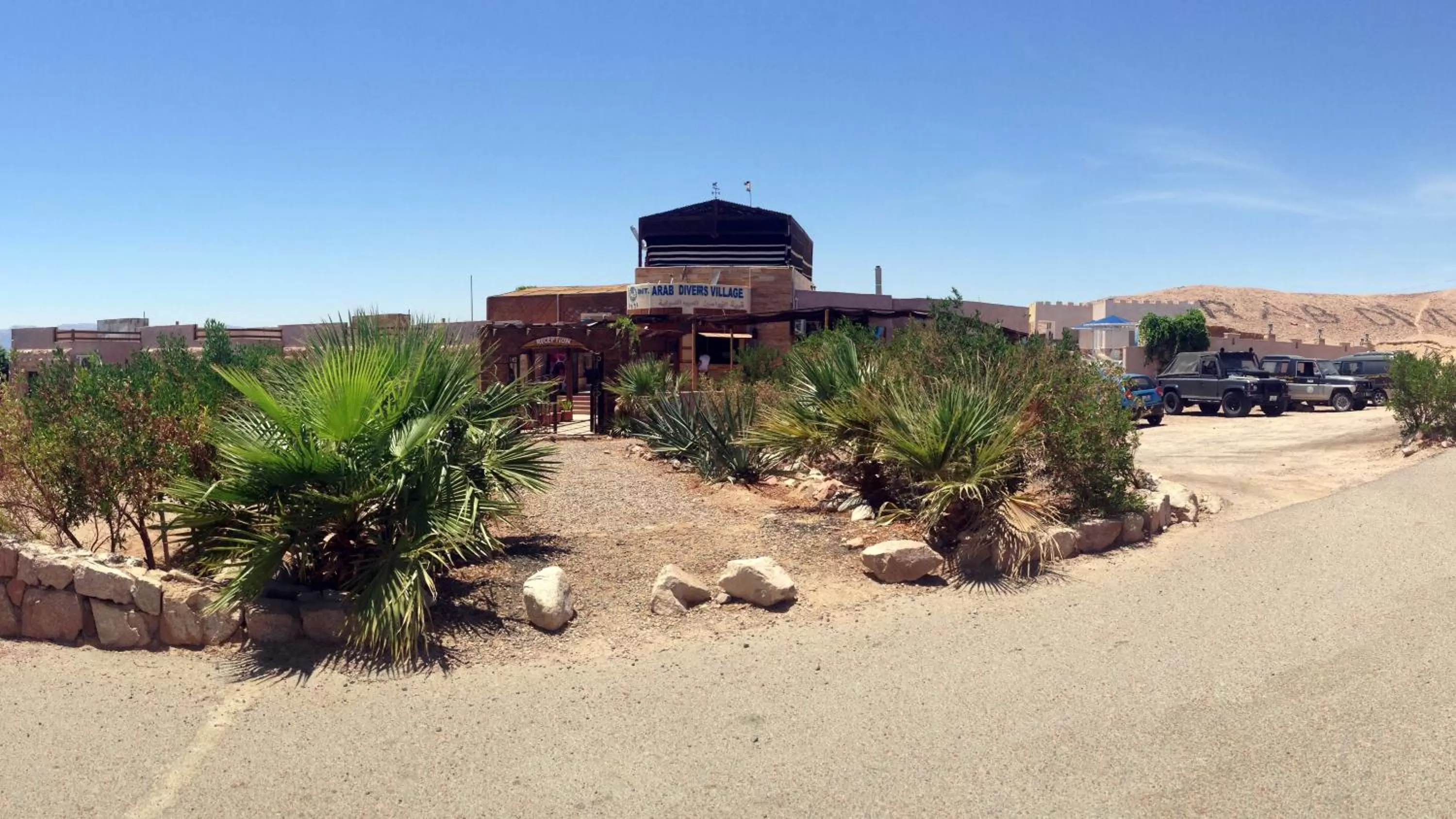 Facade/entrance, Property Building in Arab Divers Dive Center and Bed & Breakfast